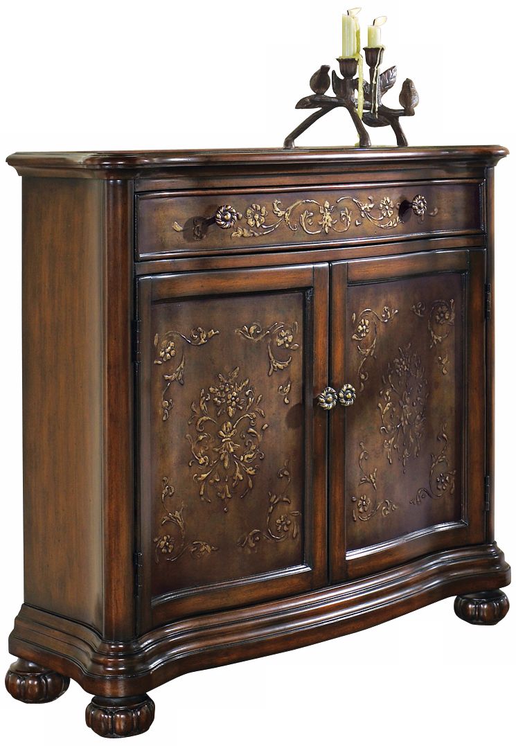 Timeless Classics Gem Hall Chest