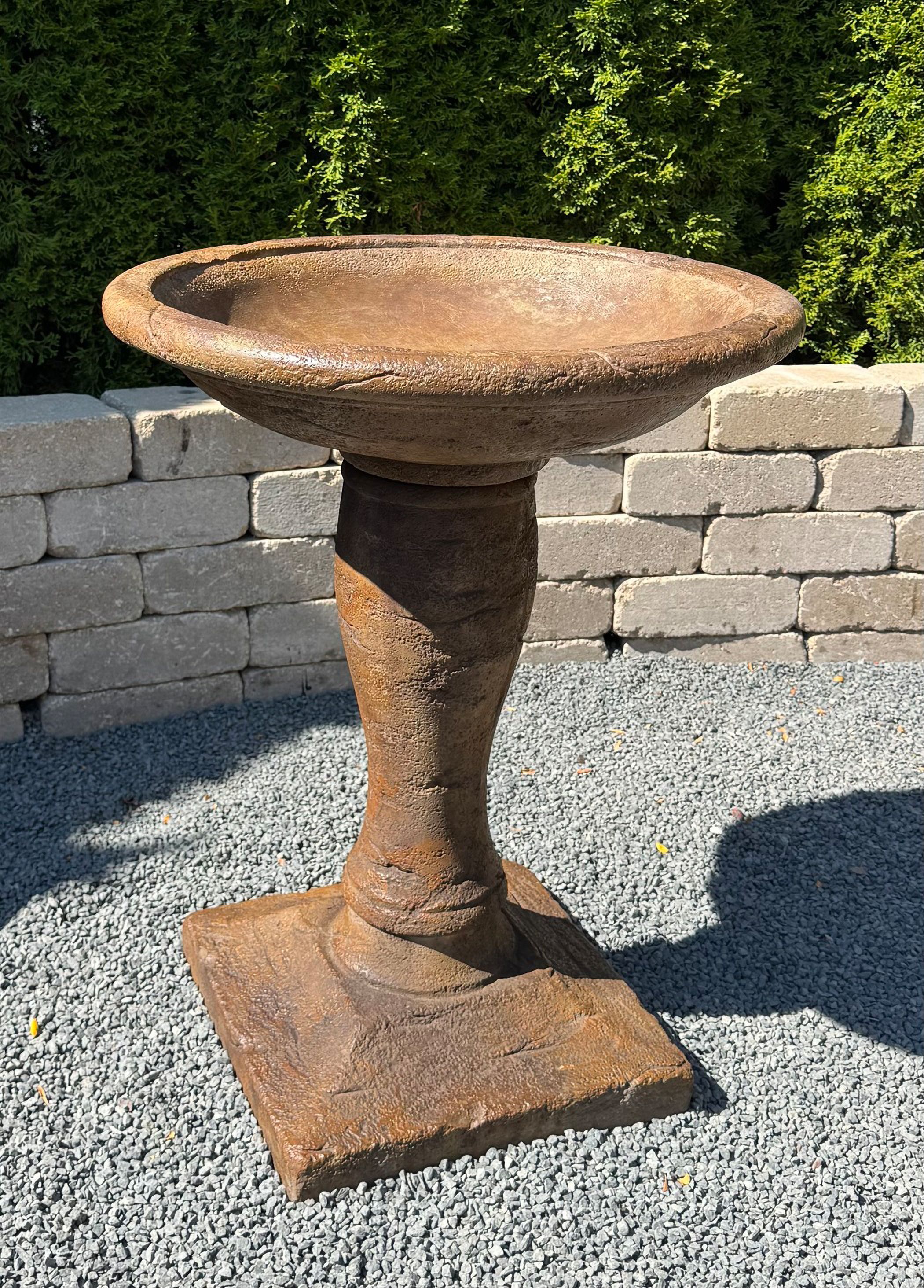 Henri Studios Europa Plinth Cast Stone Bird Bath