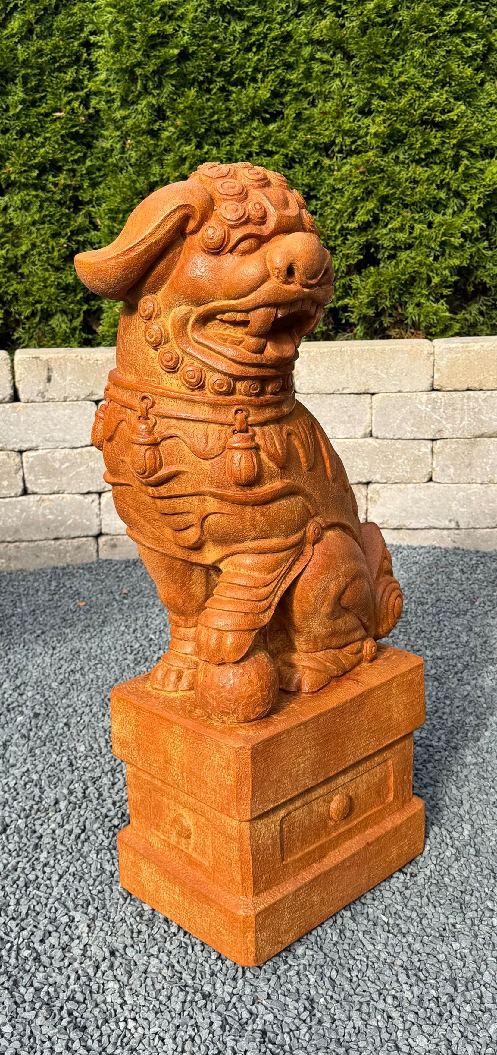 Large Left Facing Foo Dog Garden Accent