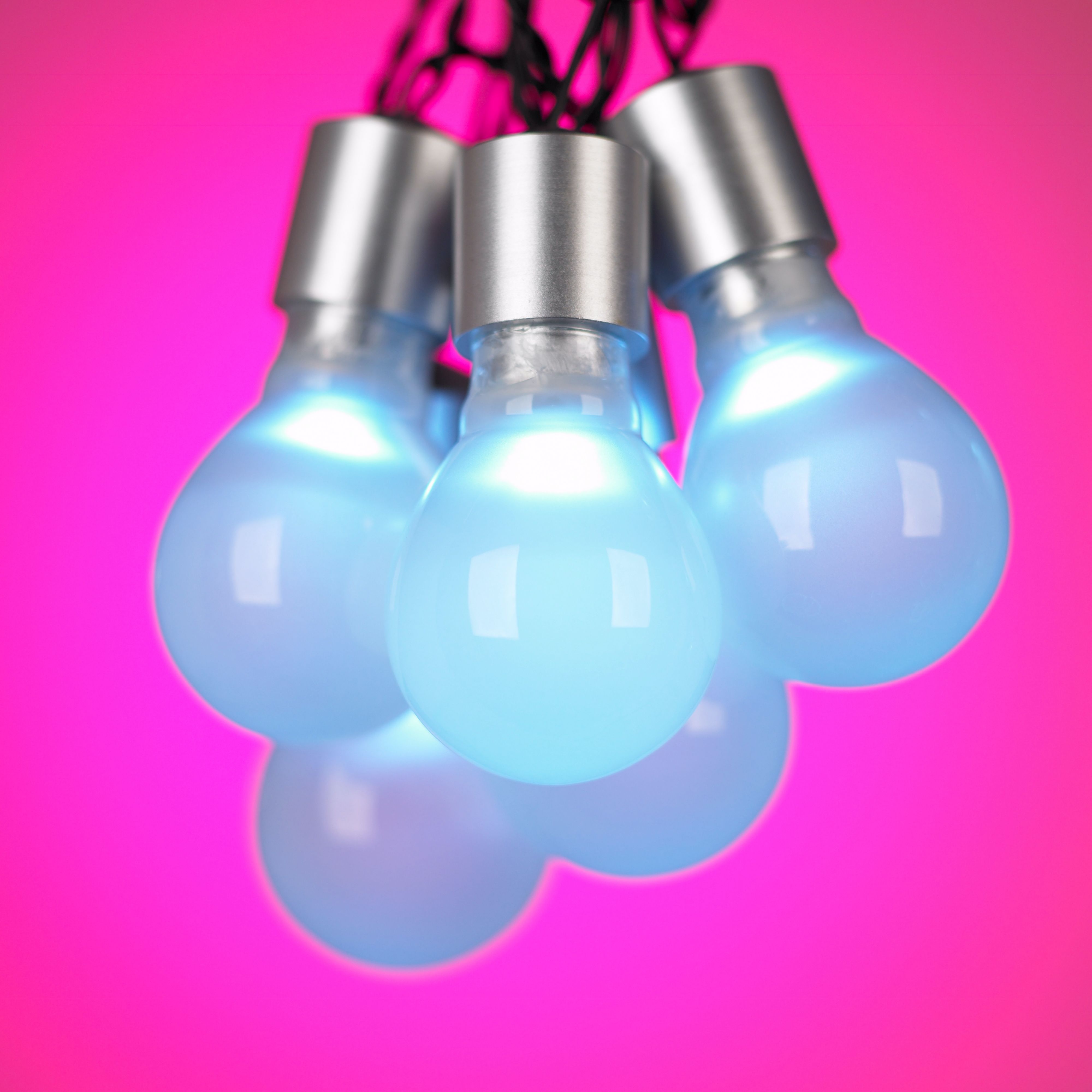10-Light Frosted LED Bulb String Light Set