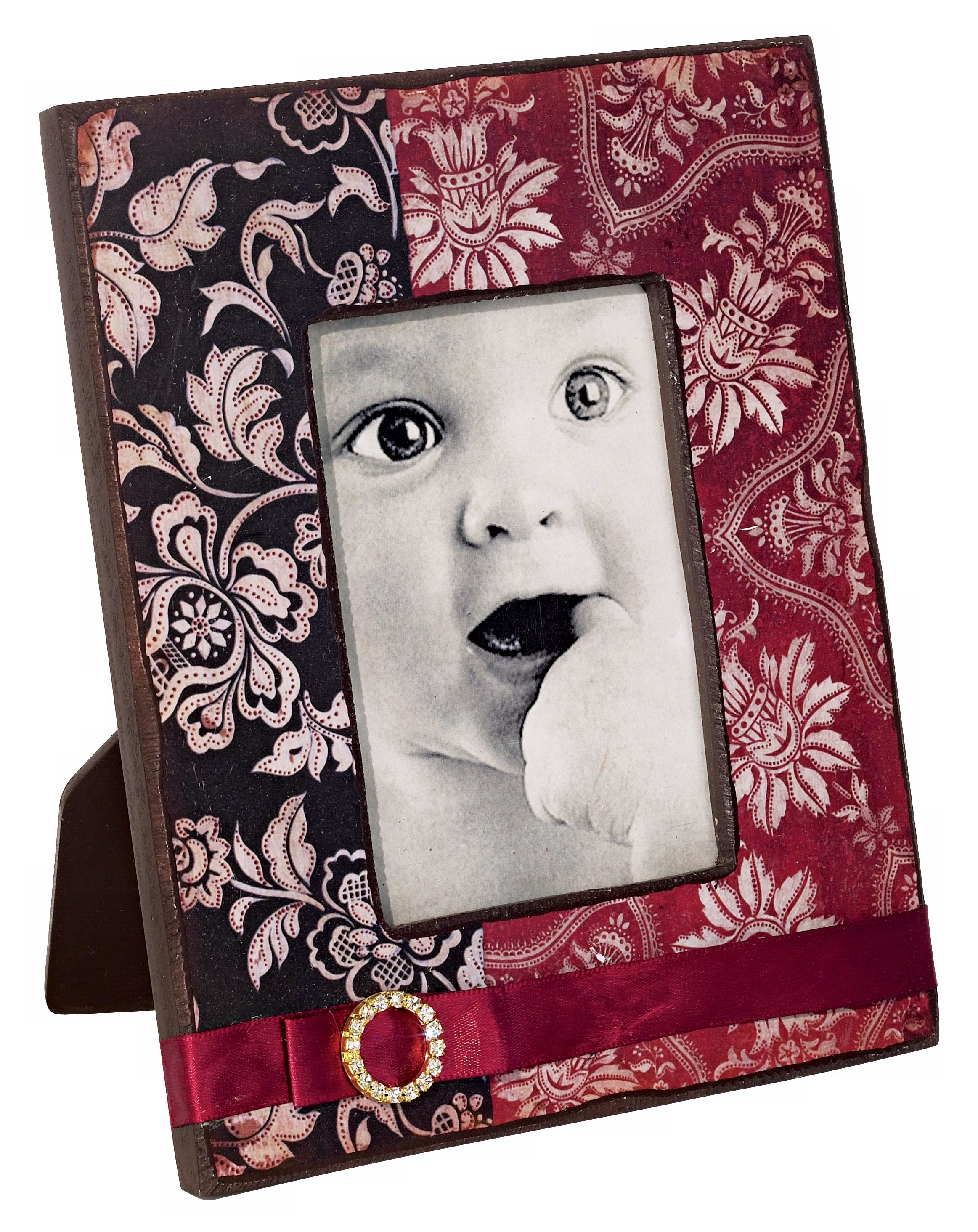 Black and Red Tapestry with Ring and Ribbon Picture Frame