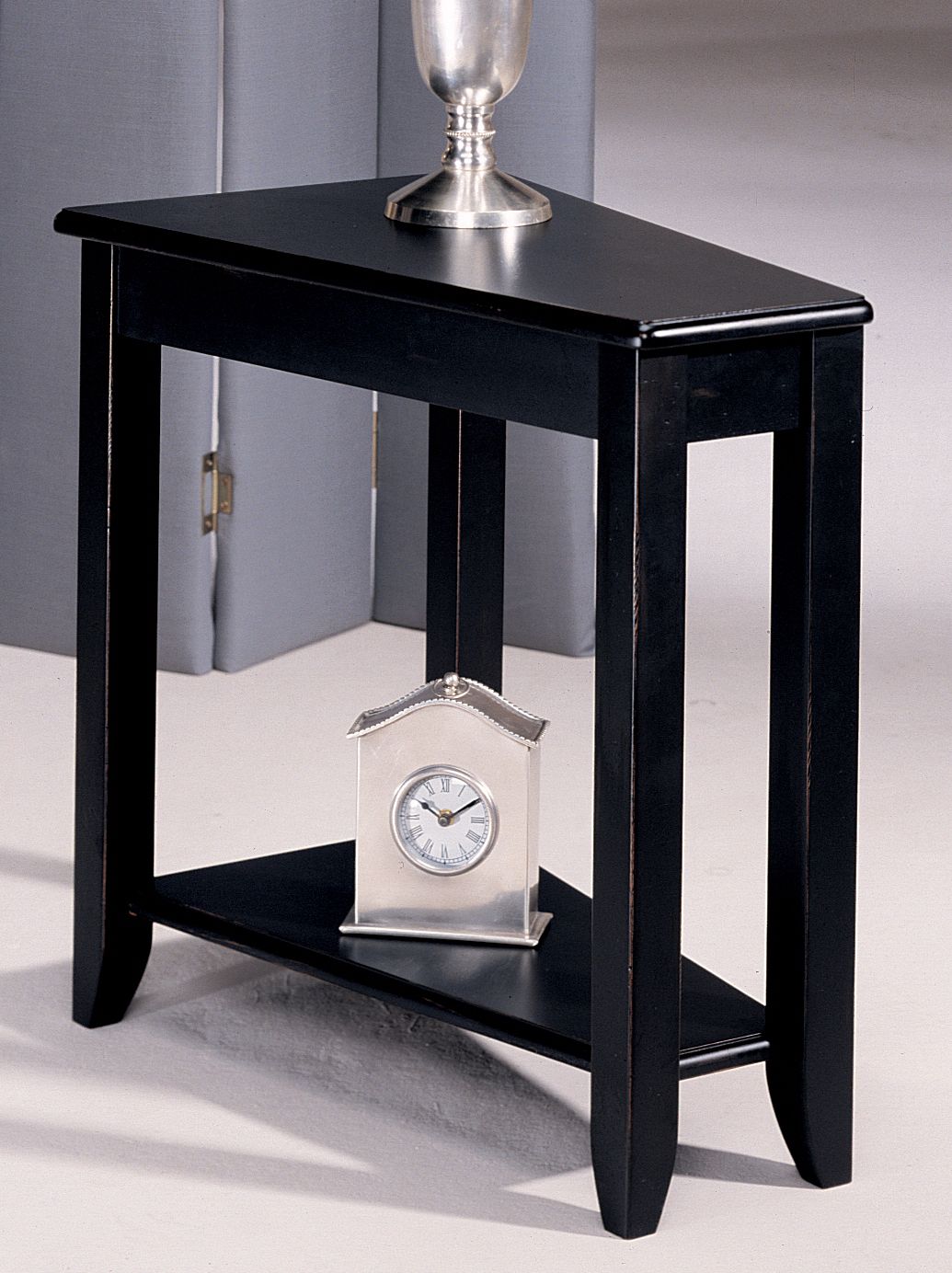 Beck Black Chairside Table