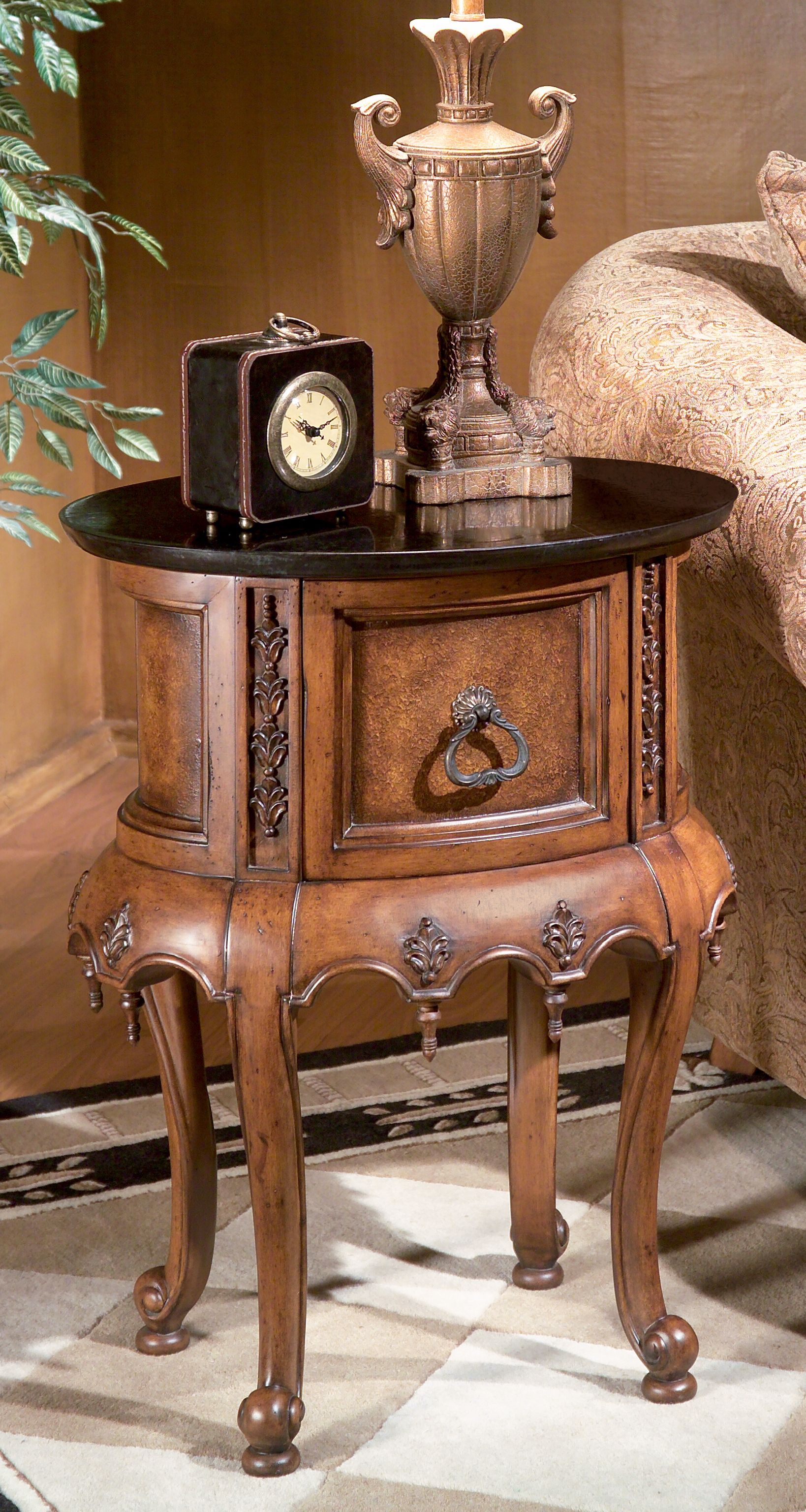 Connoisseurs Collection Accent Table