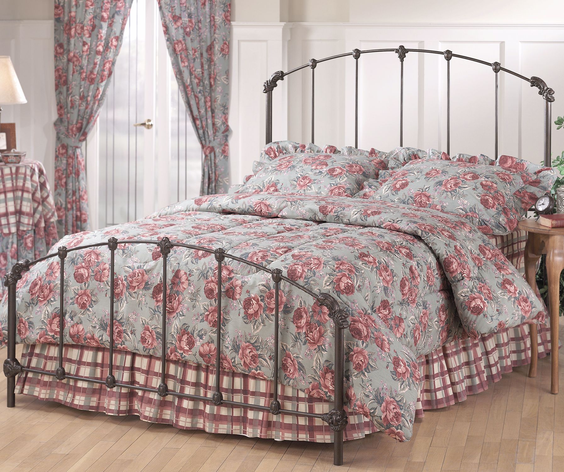 Bonita Copper Mist Finish Bed King M6286