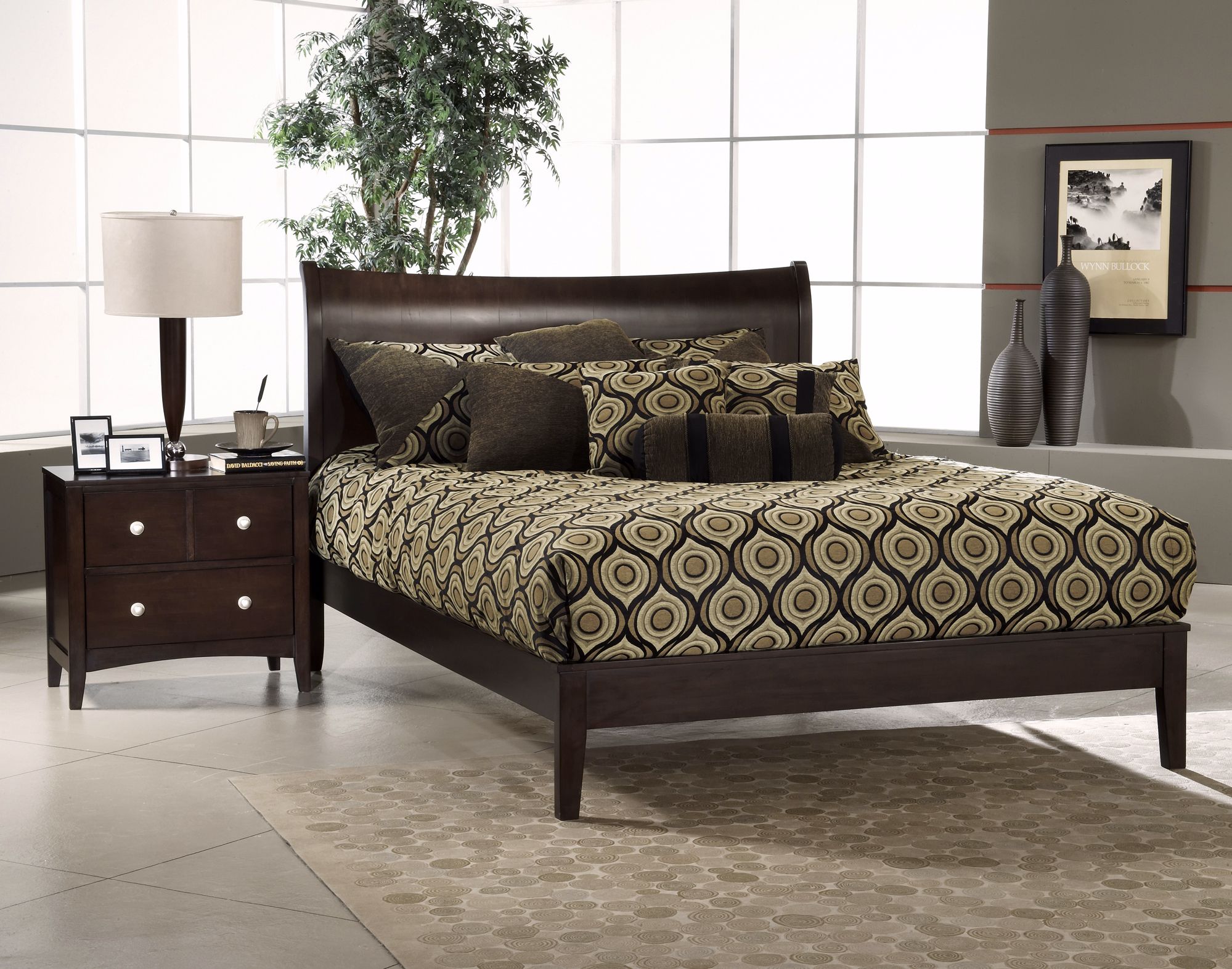 Hillsdale Tiburon Bentwood Platform Bed