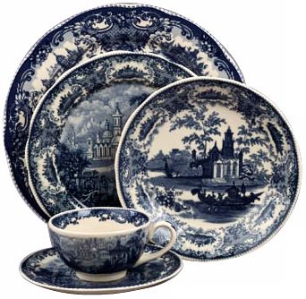 5 Piece Blue and White Porcelain Dinner Place Setting R3296