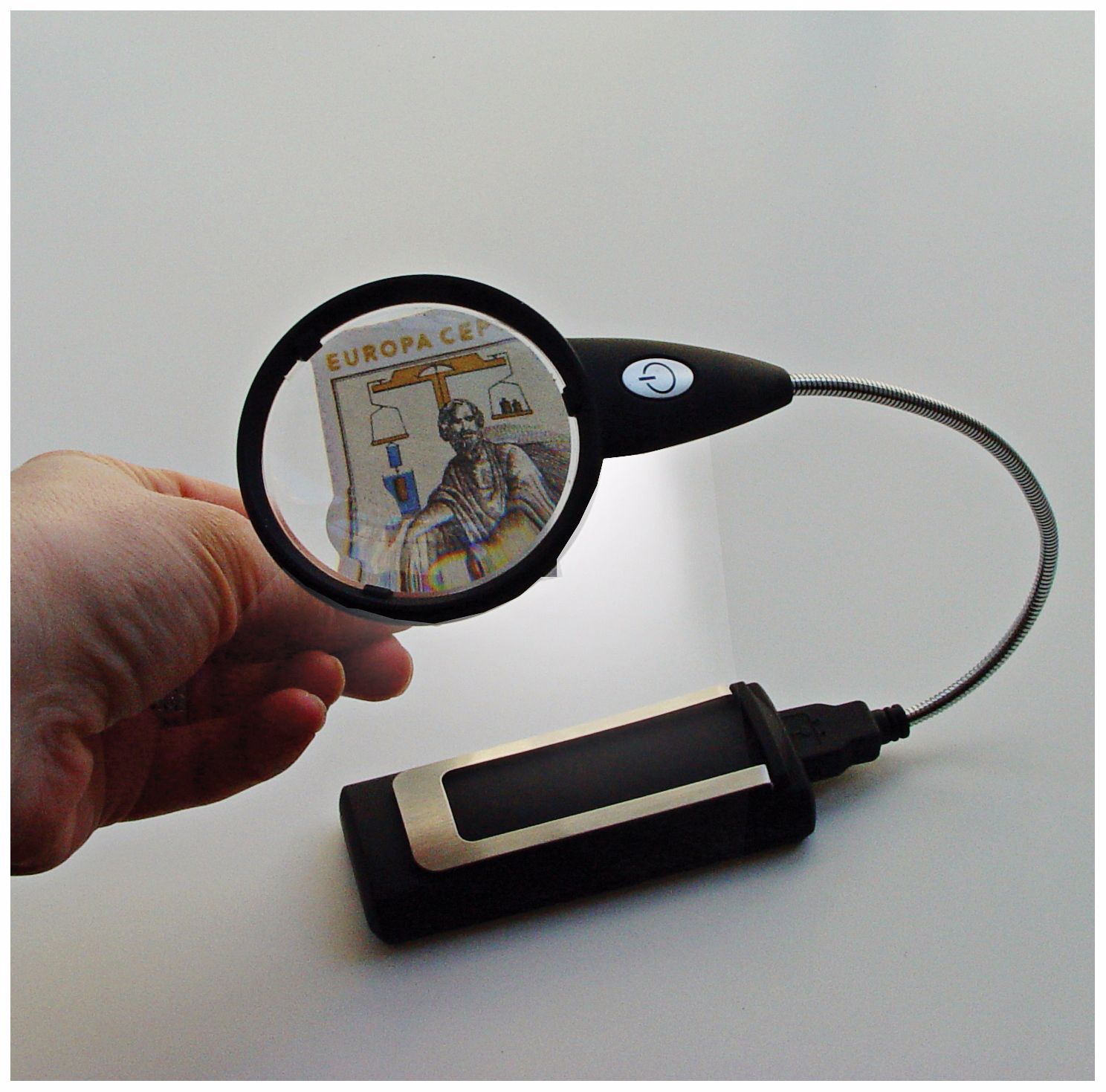 LED Magnifier Black With Base T4032