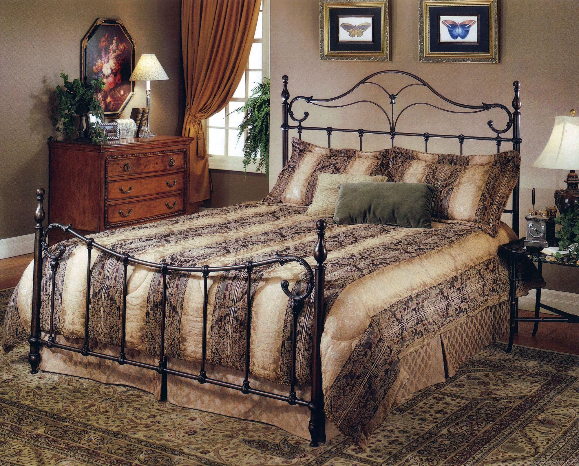Hillsdale Bennett Antique Bronze Bed King T4156