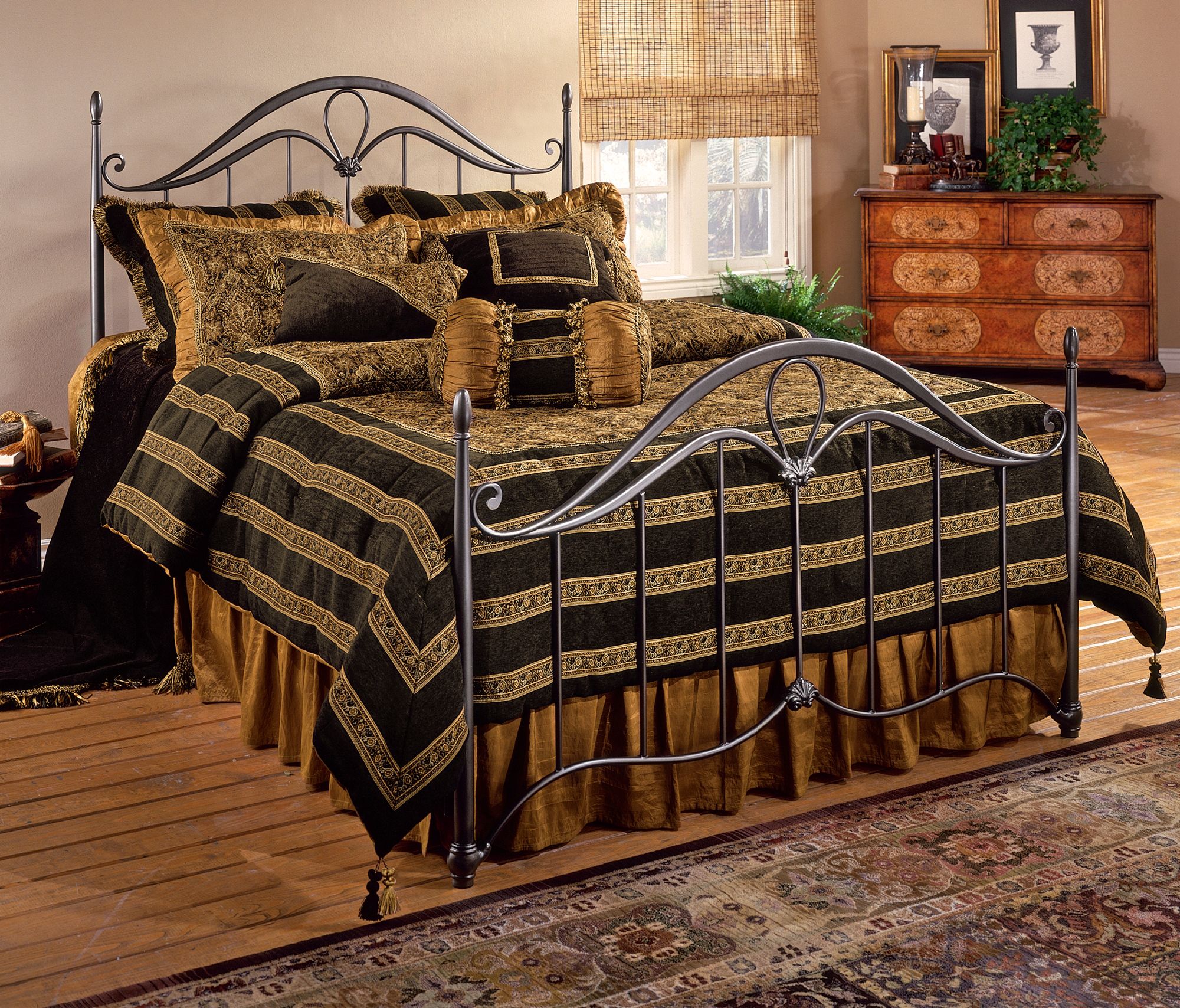 Hillsdale Kendall Bronze Bed