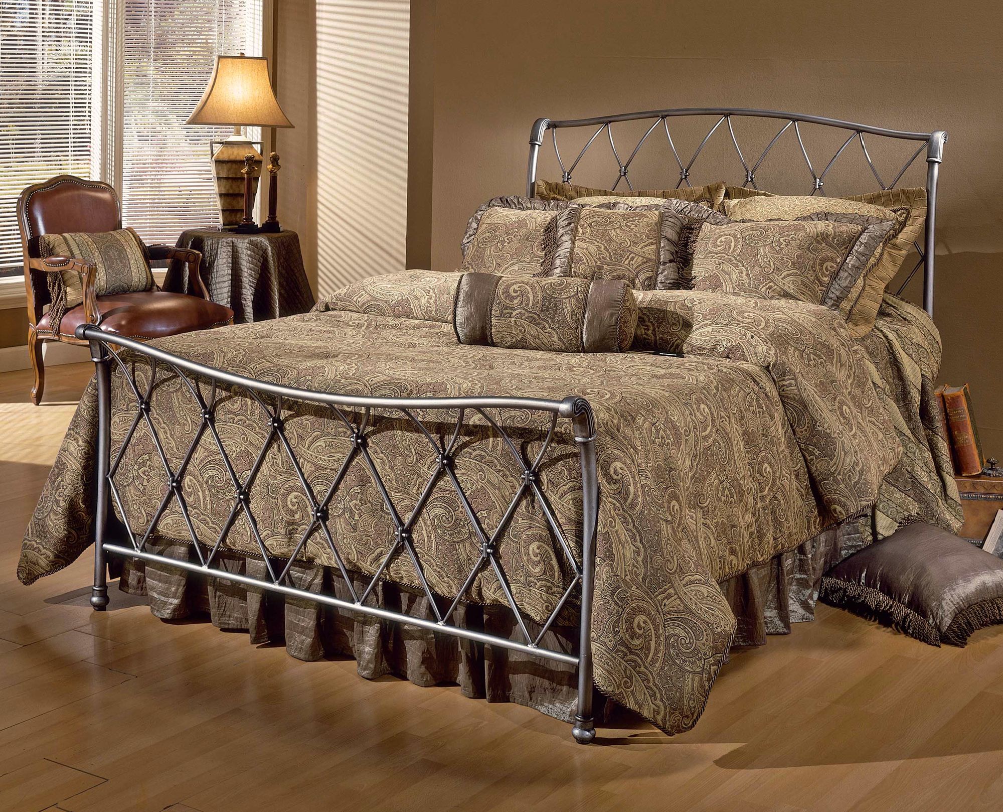 Hillsdale Silverton Brushed Silver Bed                      