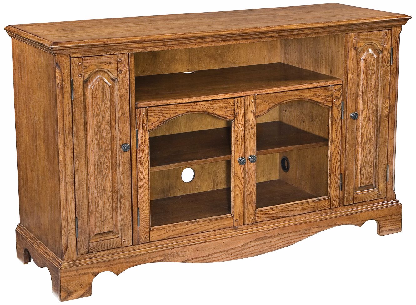 Country Casual Oak Finish Entertainment Credenza