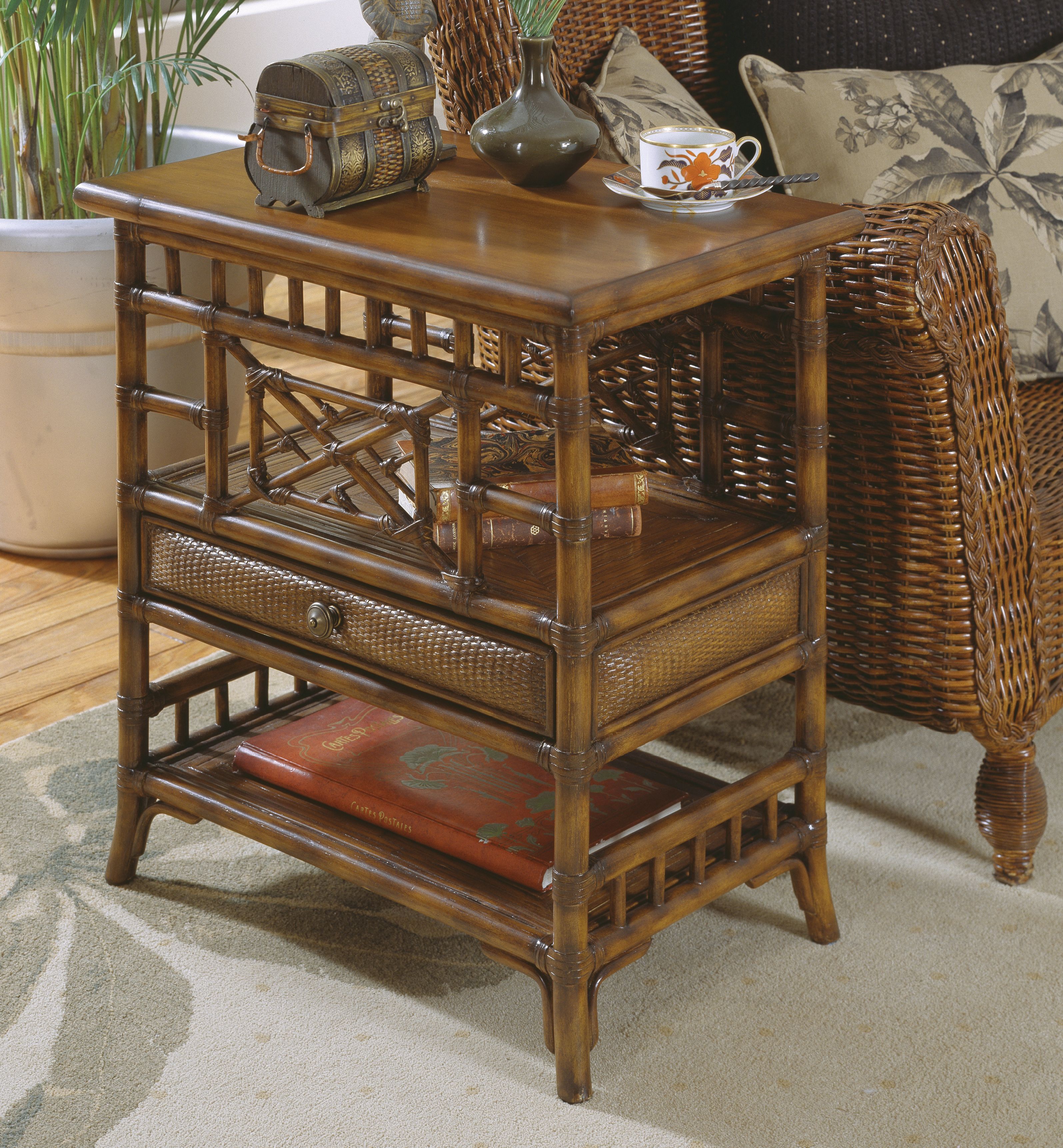 Designer's Edge Side Table