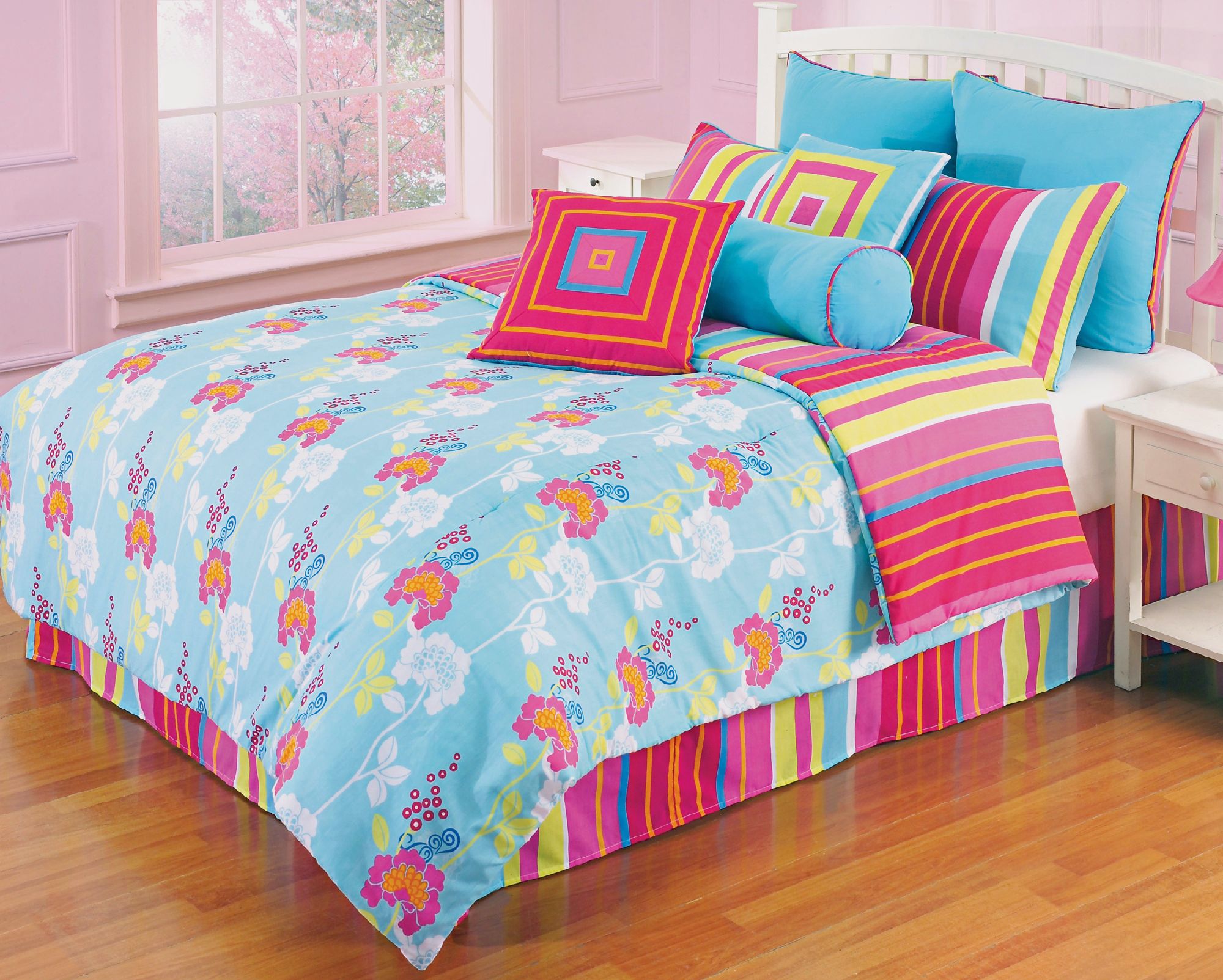 Kathy Ireland Pop Radiance Flower Bedding Set
