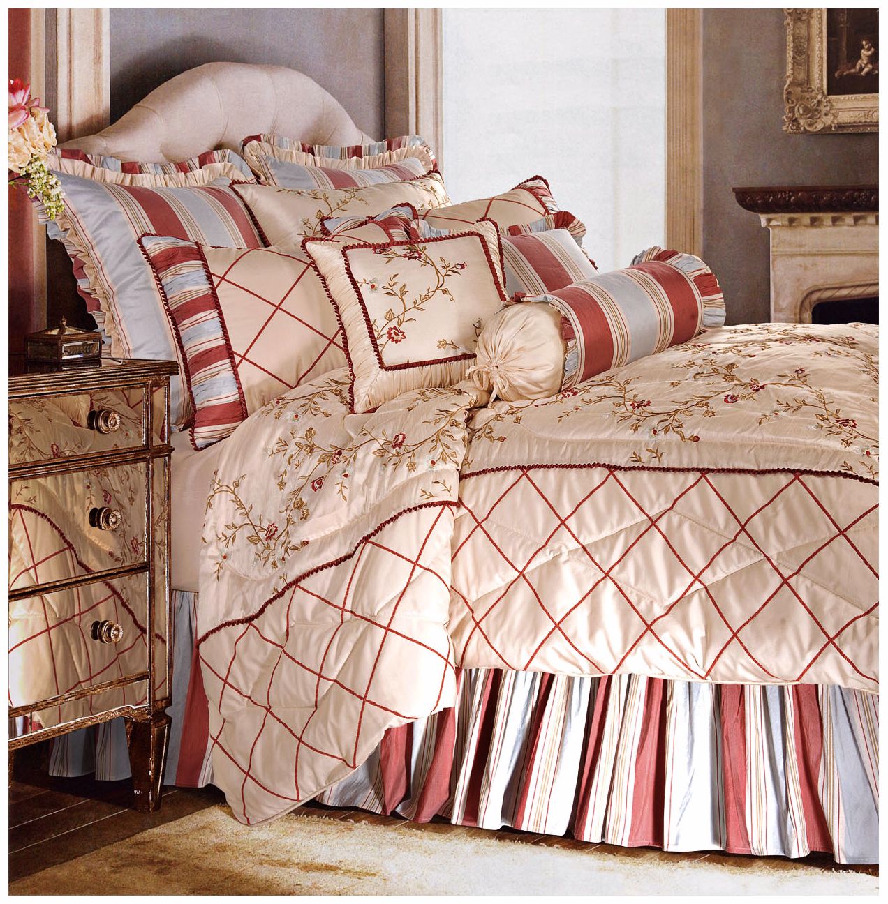 Cornelia 4-Piece Oversize Coral Queen Comforter Set
