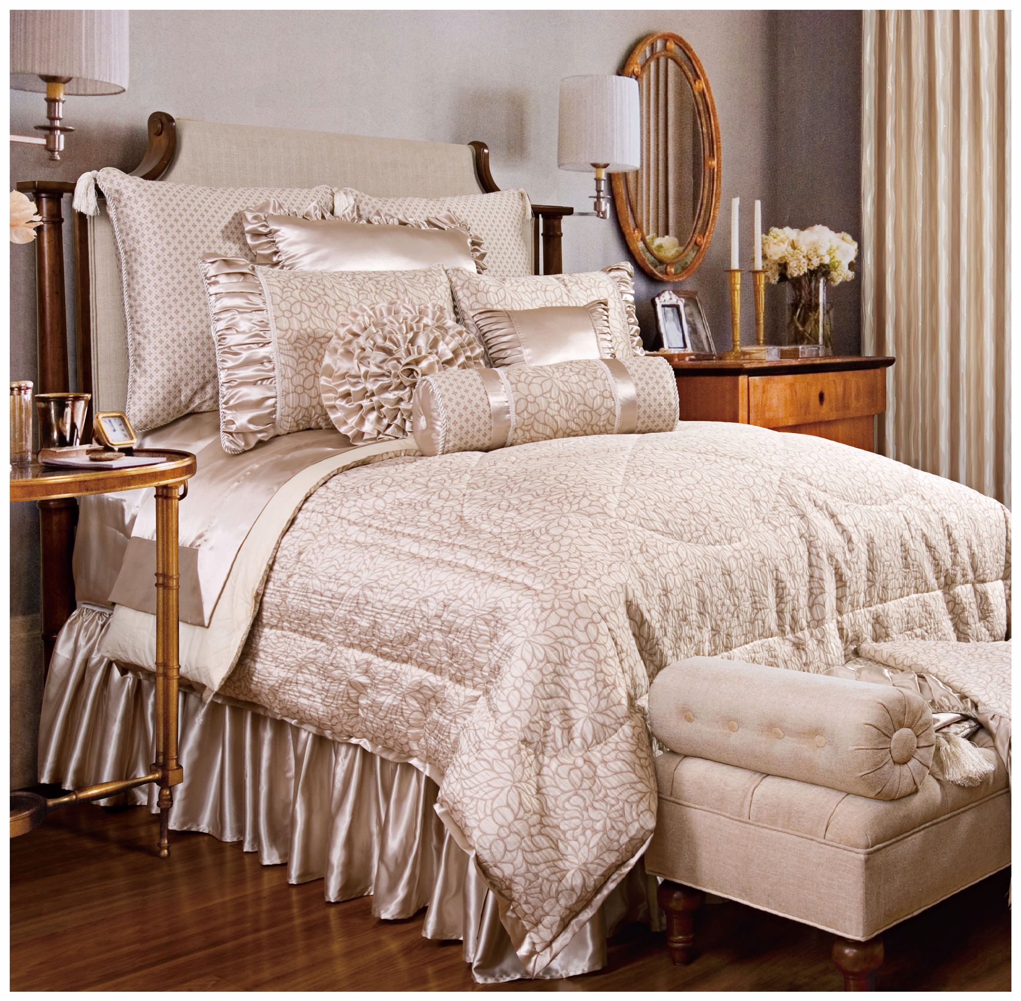 Lumina 4-Piece Oversize Floral King Comforter Set