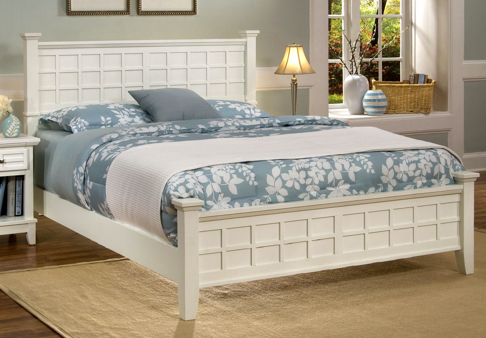 Arts and Crafts White Queen Bed and Night Stand Set