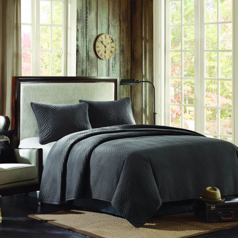 Woolrich Velvet Touch Onyx Coverlet Set