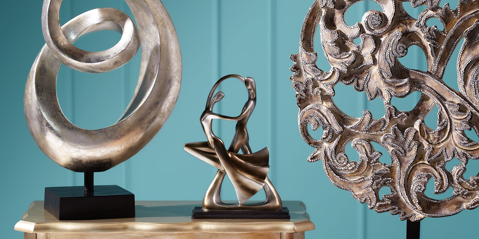 Save up to 73% on decorative sculptures and home decor from 55 Downing Street.