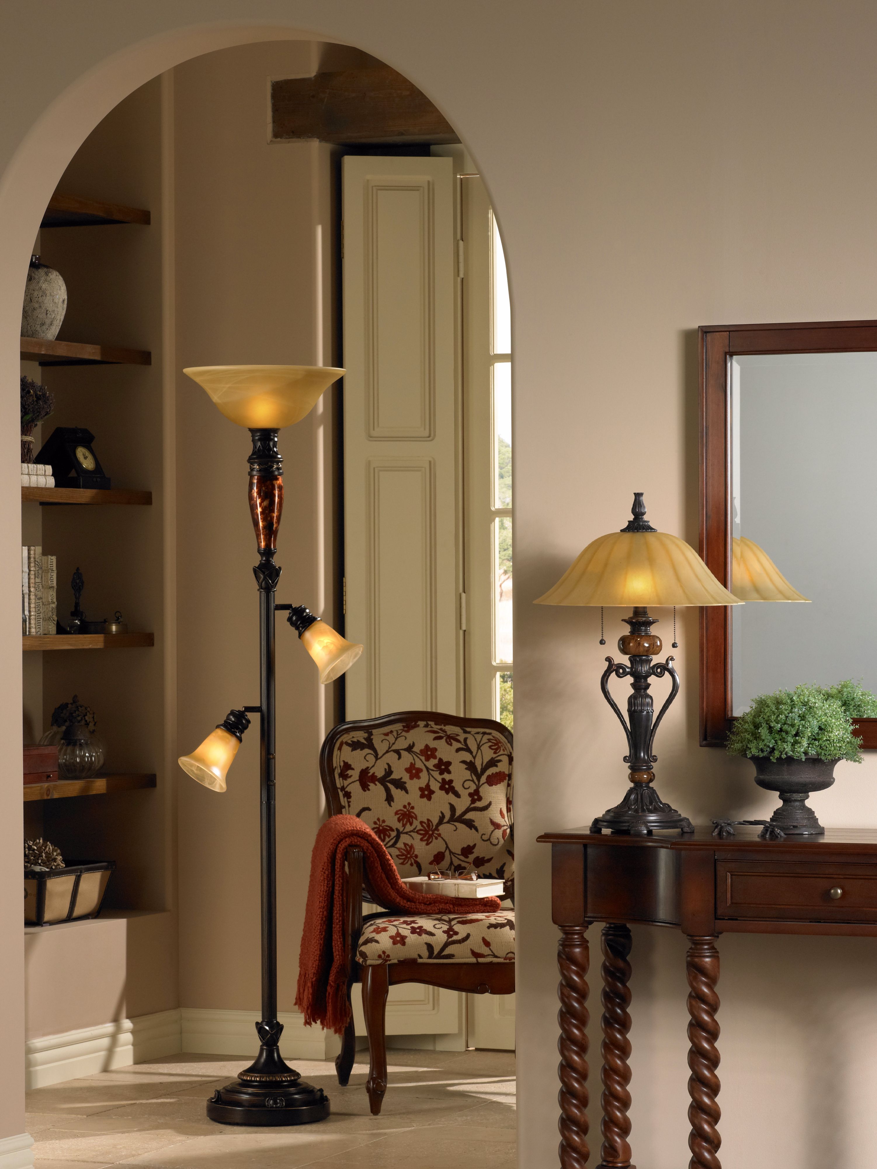 Timeless and traditional living room decor.