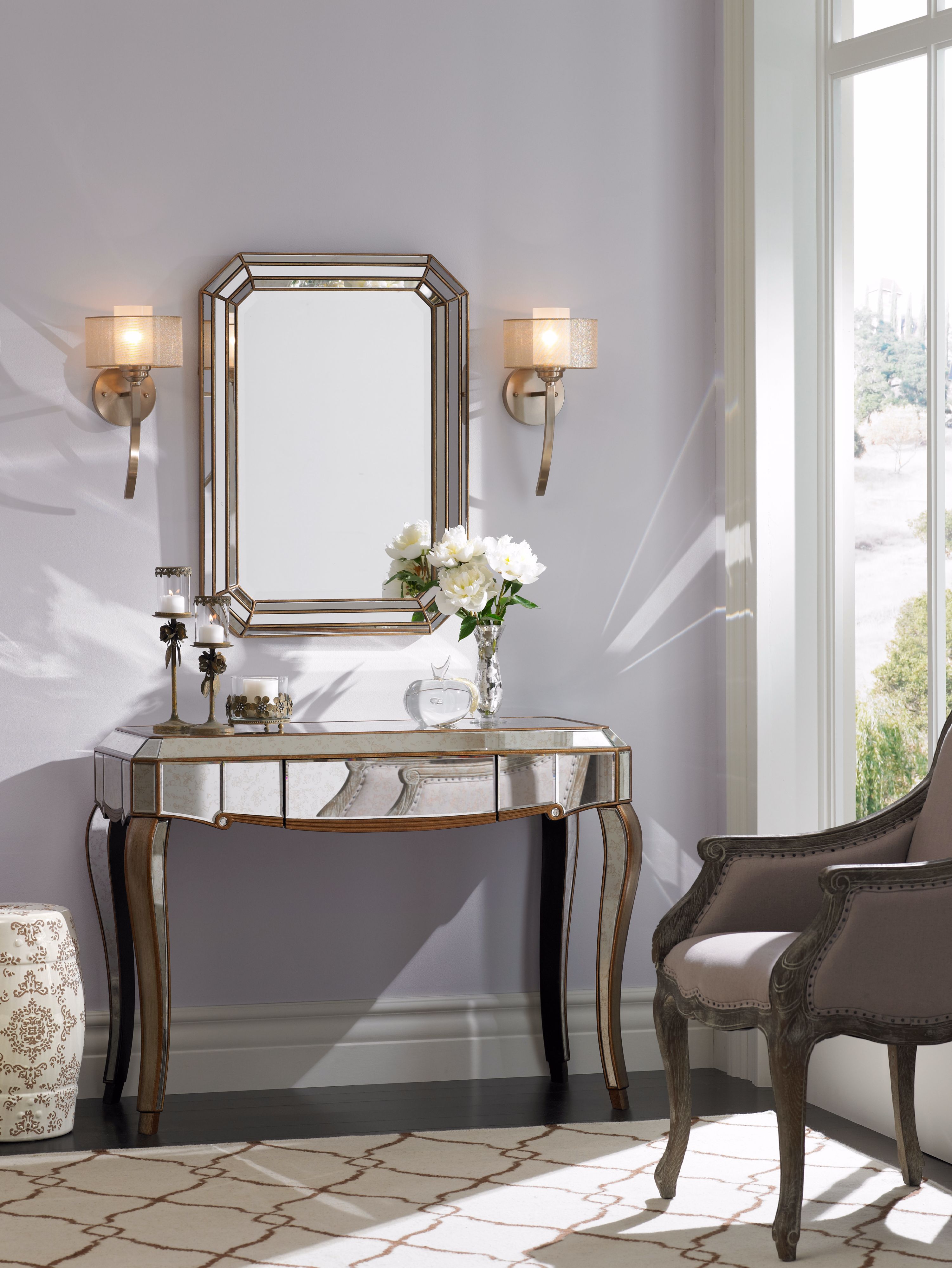 Understated elegance is key in Warm Luxe decor.