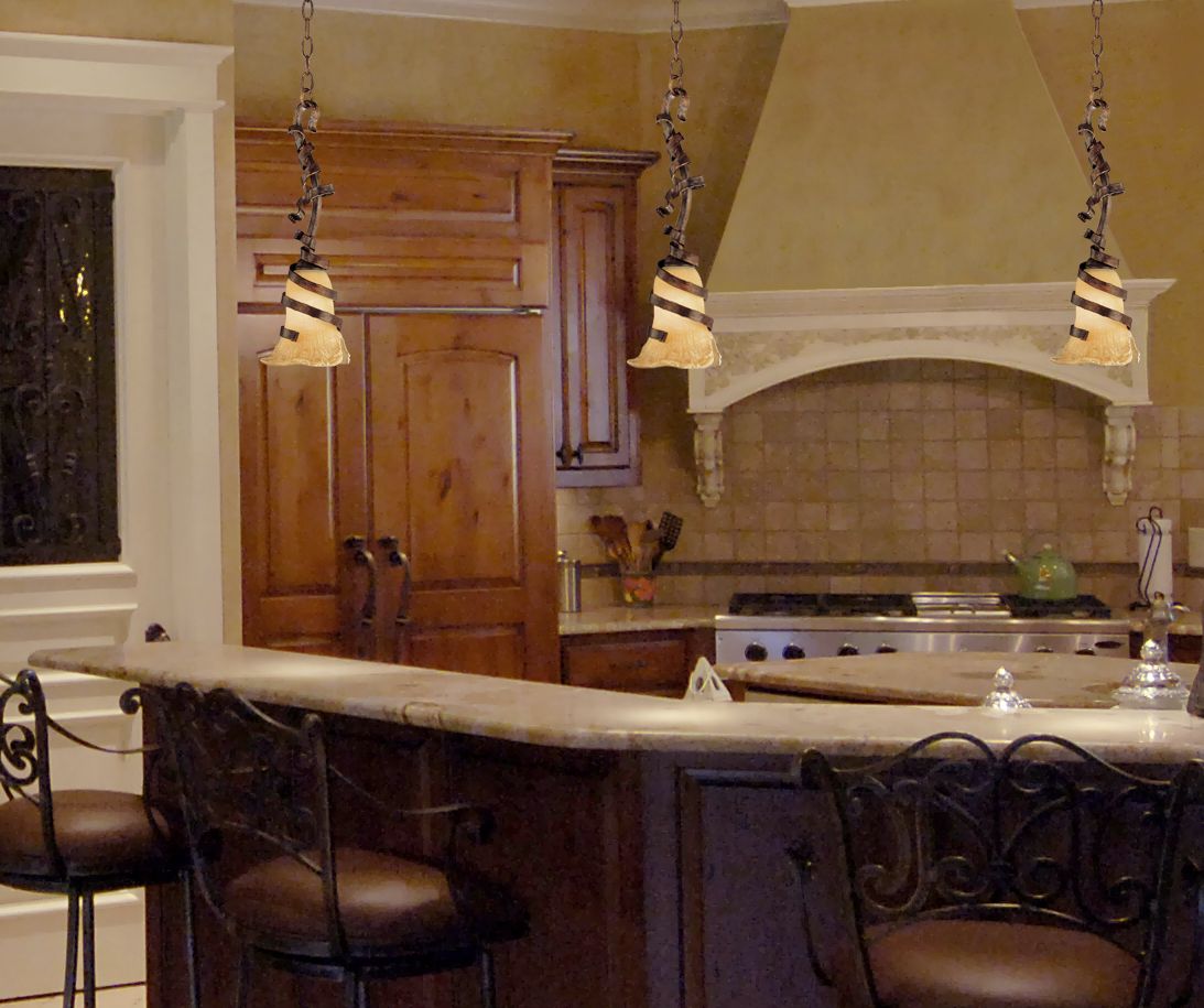 This festive kitchen is a feast for the eyes.