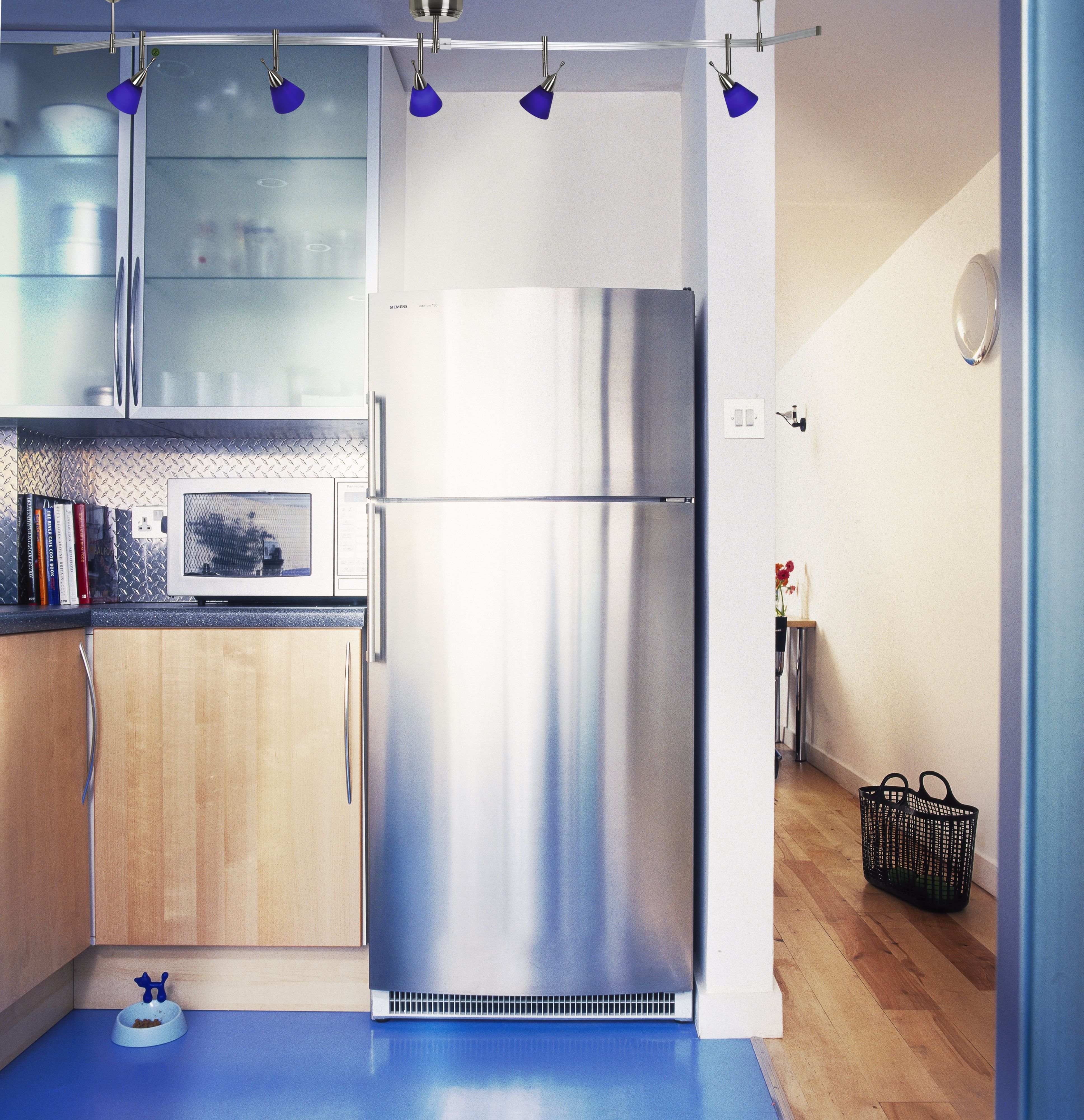 Overhead Kitchen Lighting Photo