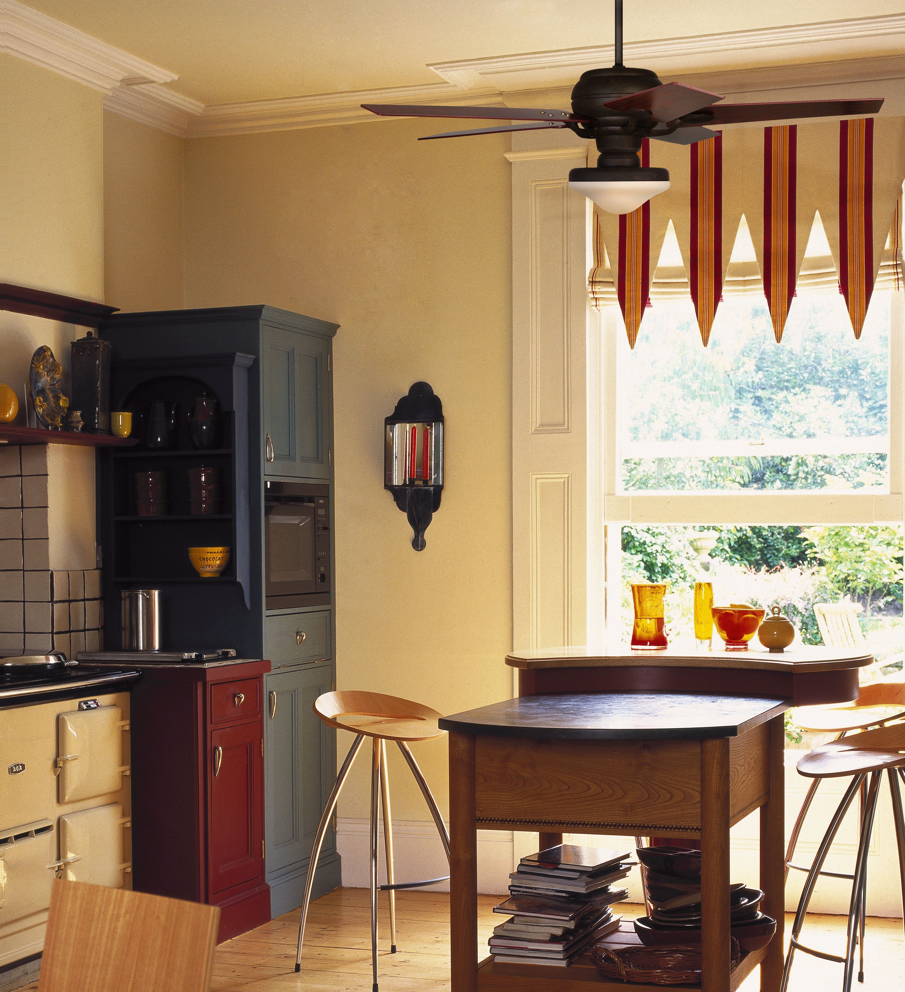 Rustic and charming, this kitchen decor is classic.