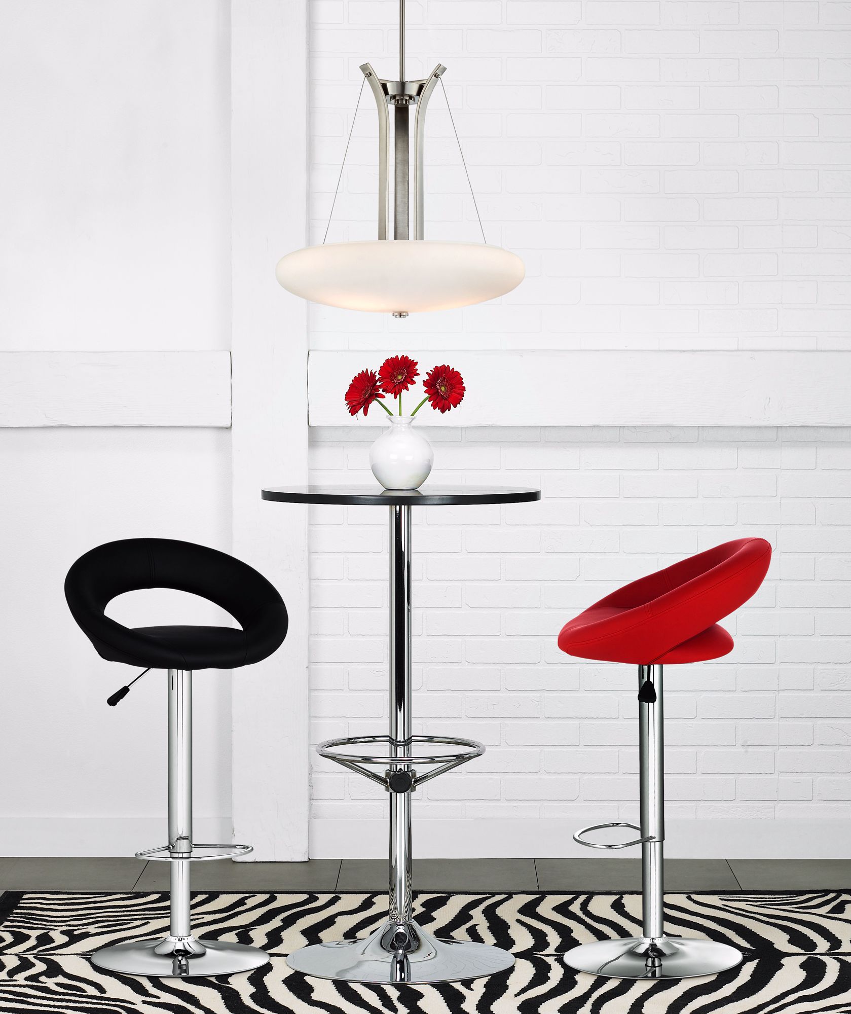 Pops of color create a stunning contemporary dining room picture!