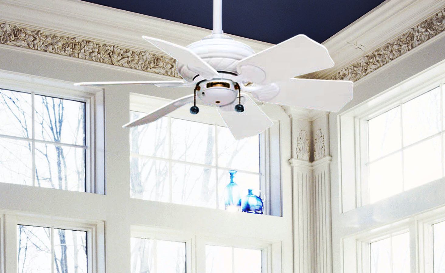 31" Casablanca Wailea Snow White Ceiling Fan in scene