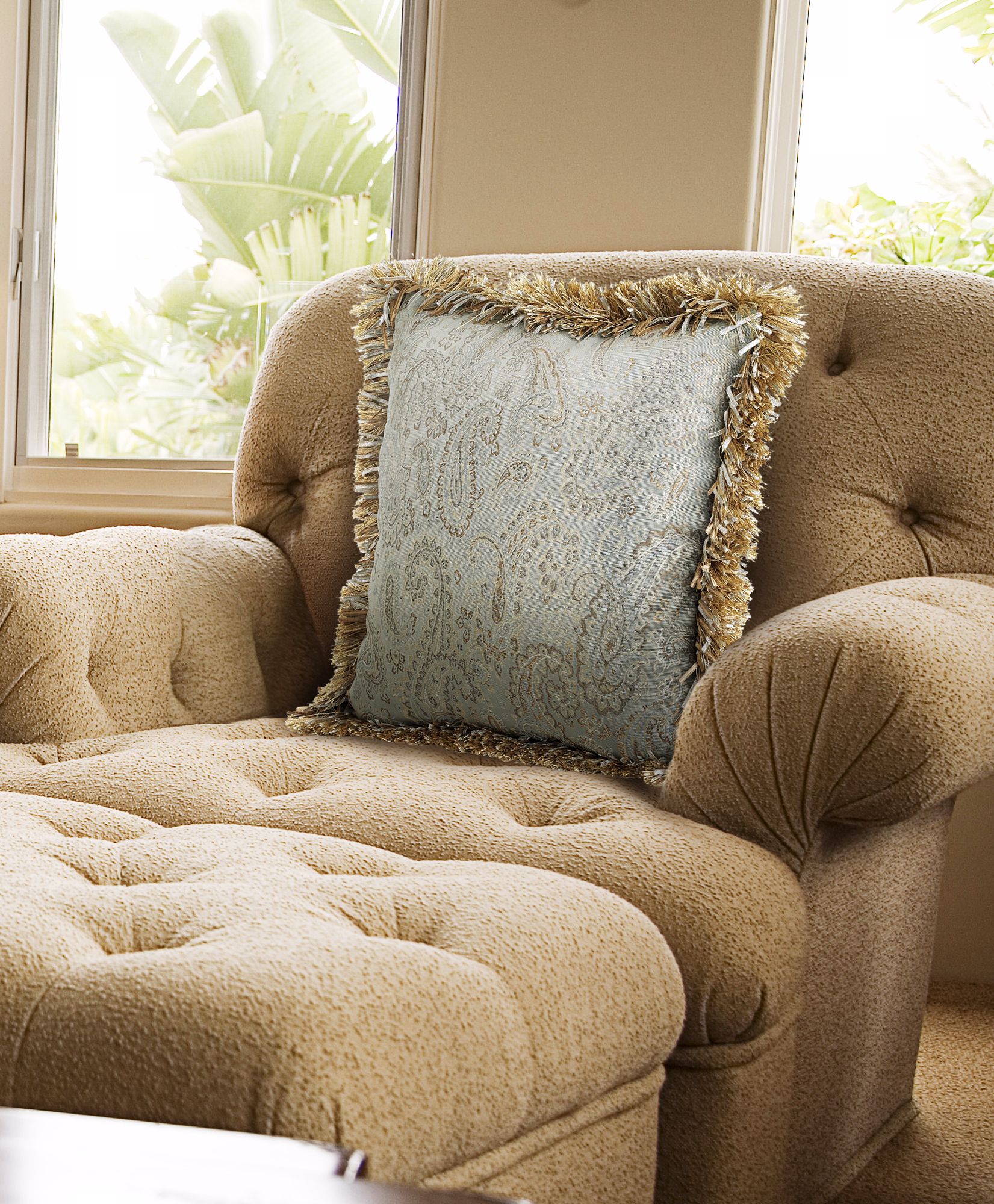 Decorating  Lamps on Decorating With Pillows   Lighting   Home Decor Tips   Lamps Plus