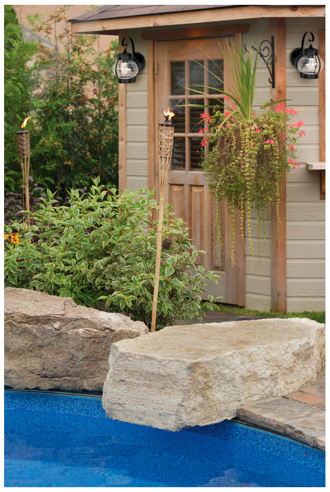 1 Light; 11 in.; Wall Lantern; Onion Lantern with Clear Seed Glass