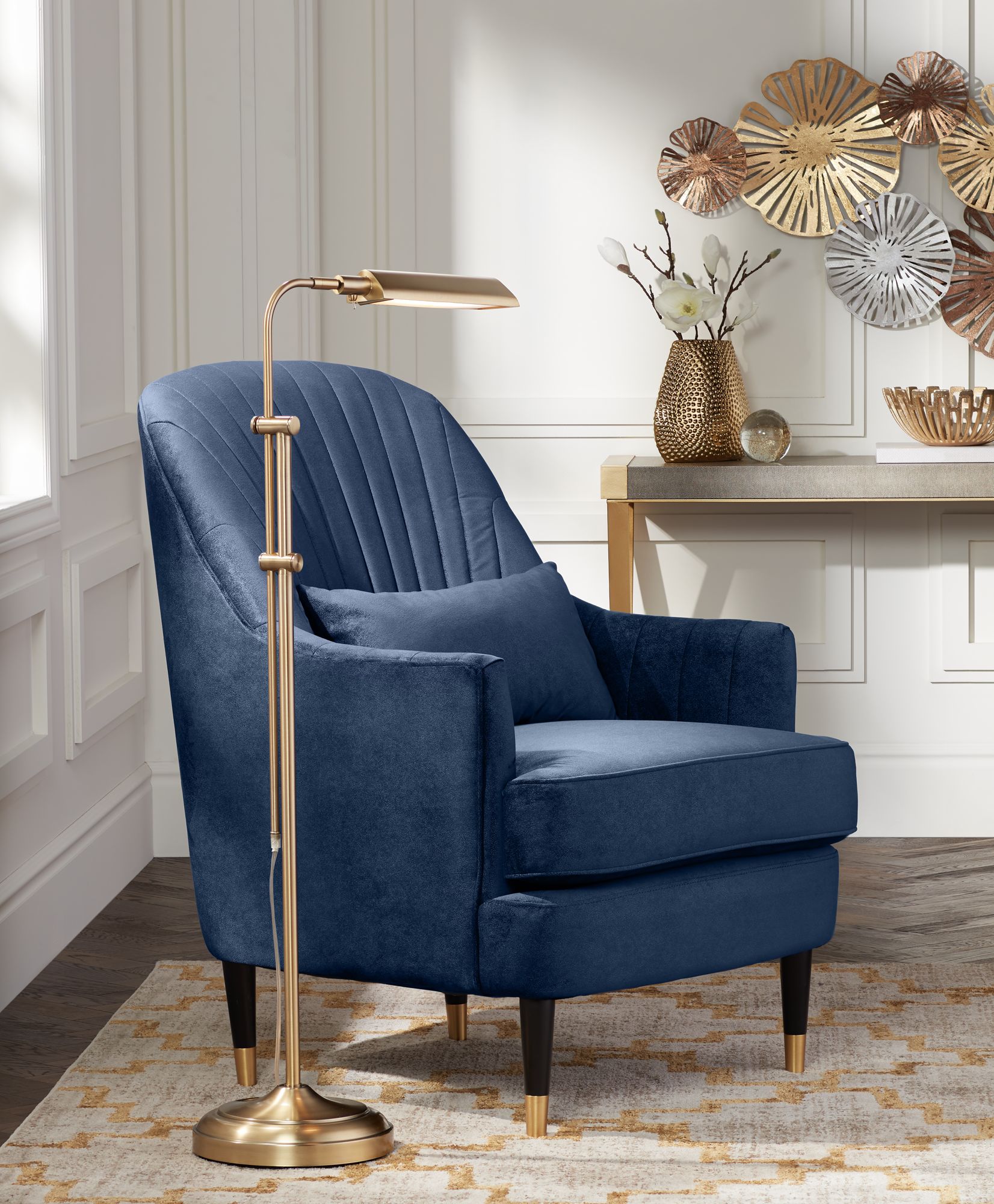 Velvet navy blue discount chair