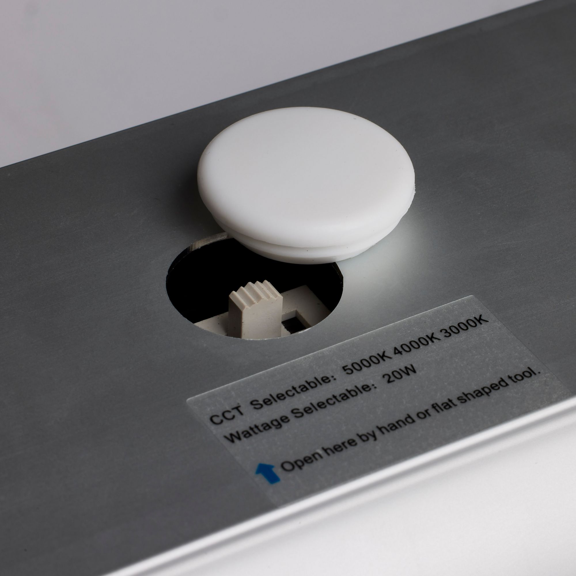 2Ft 20 Watt LED Tri-Proof Linear Fixture CCT Selectable IP65 Rated