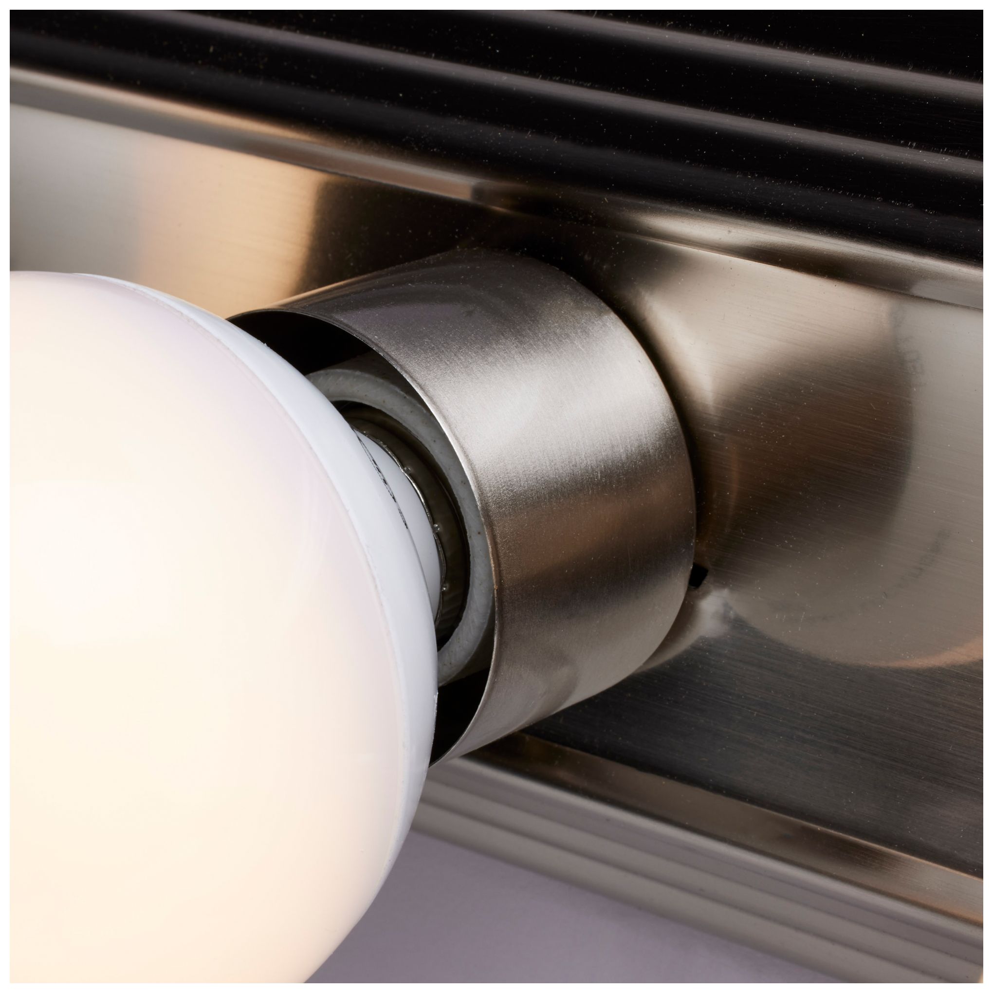 3 Light; 18 in.; Vanity; Racetrack Style