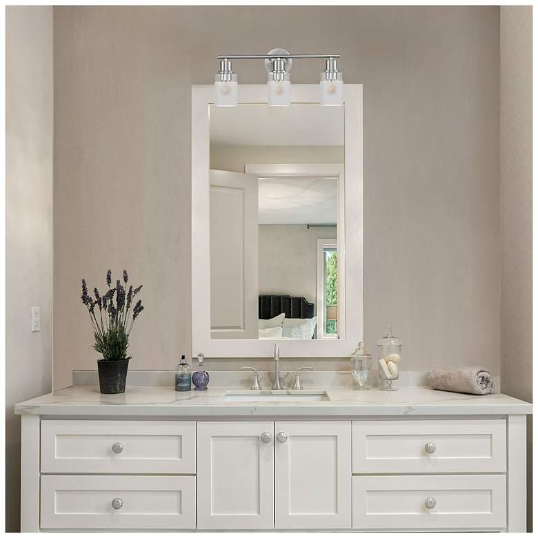 Image 5 3 Light Vanity more views