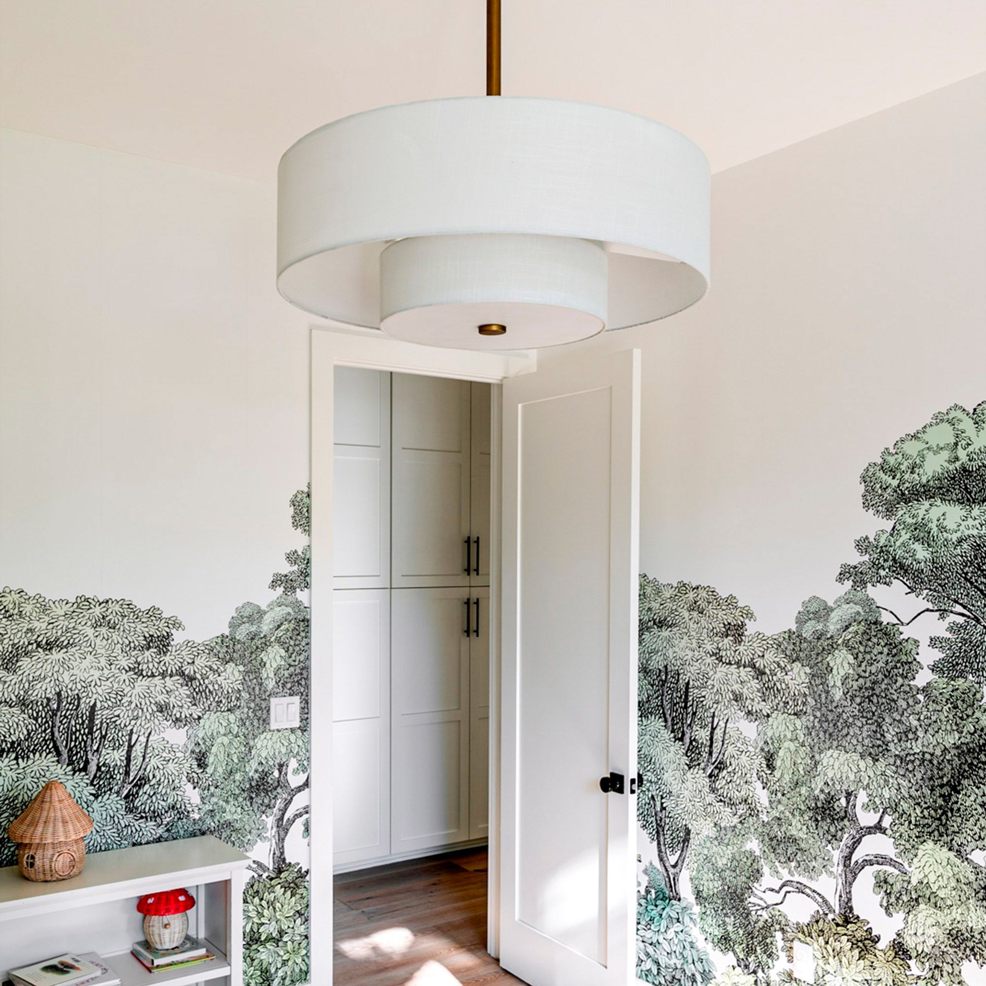 30" Hunter Brookside Fresh White and Luxe Gold LED Fandelier