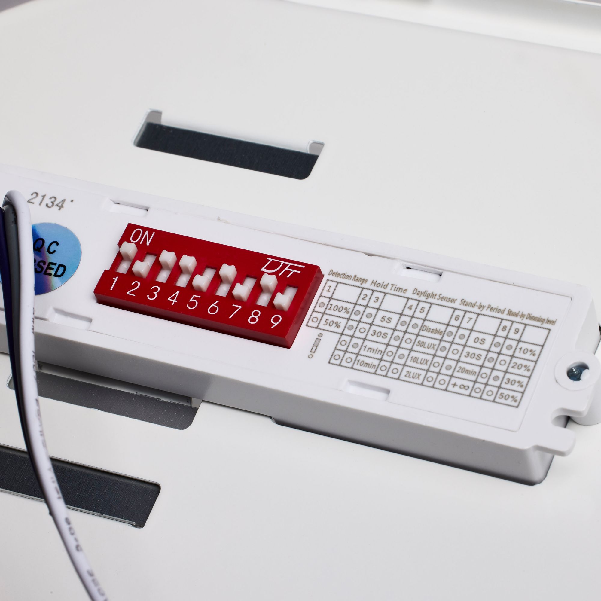 4Ft Vapor Proof Linear Fixture with Integrated Microwave Sensor CCT