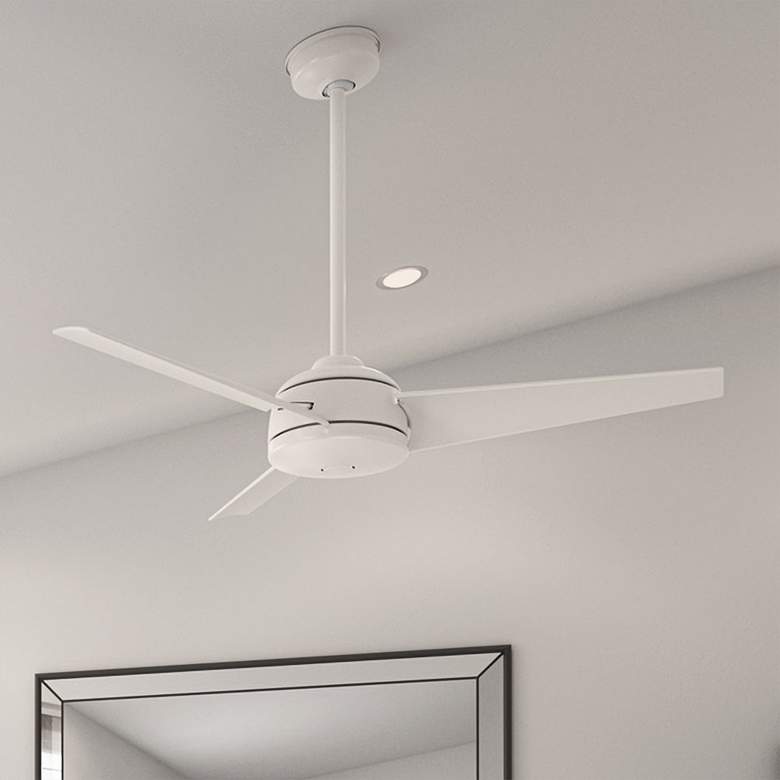 Image 2 52" Hunter Trimaran Fresh White WeatherMax Fan with Wall Control