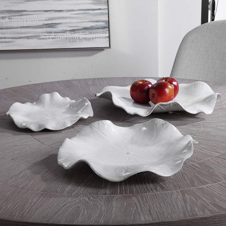 Image 1 Abella 18"W White 3-Piece Flower Ceramic Wall Art Set