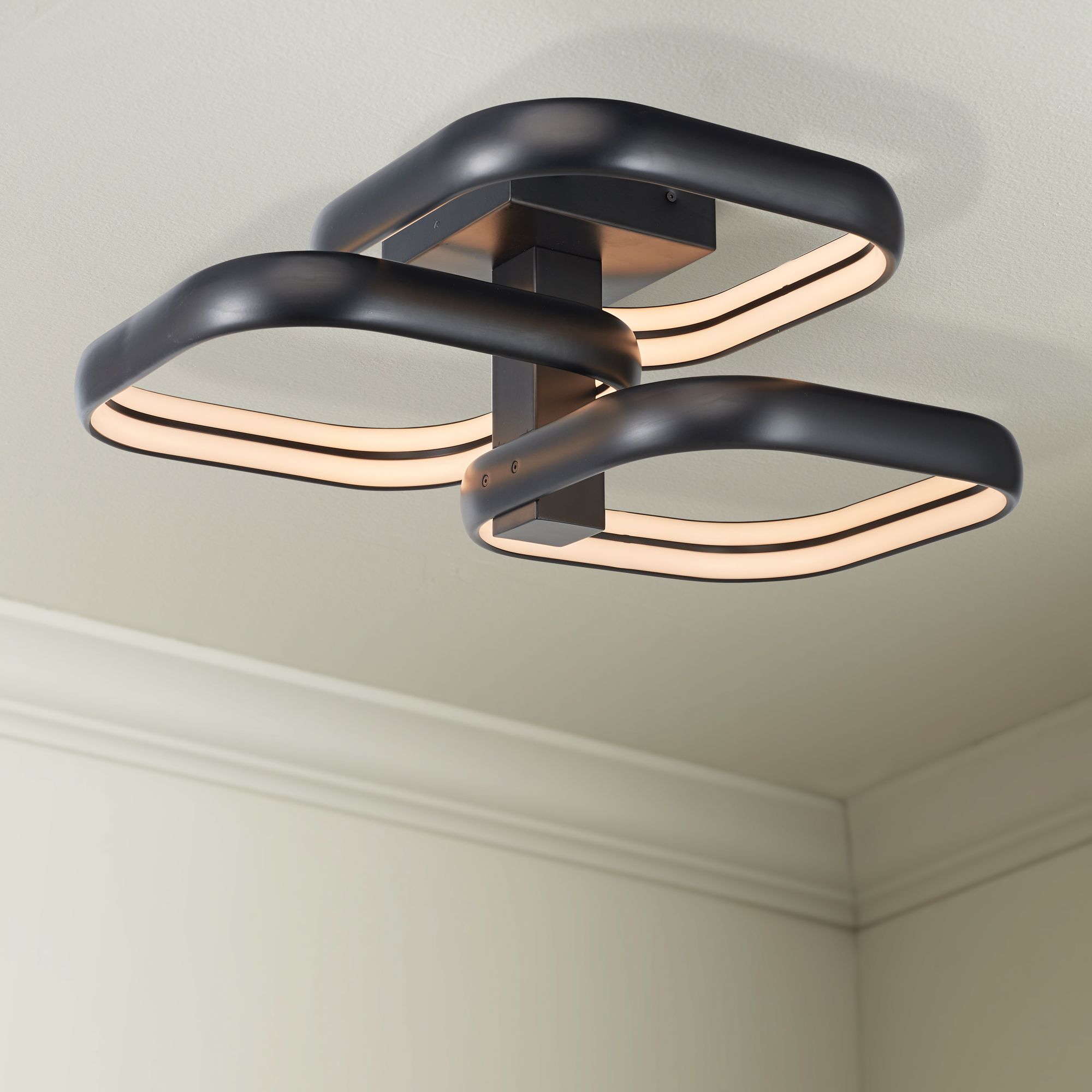 Abra Rave Black Collection