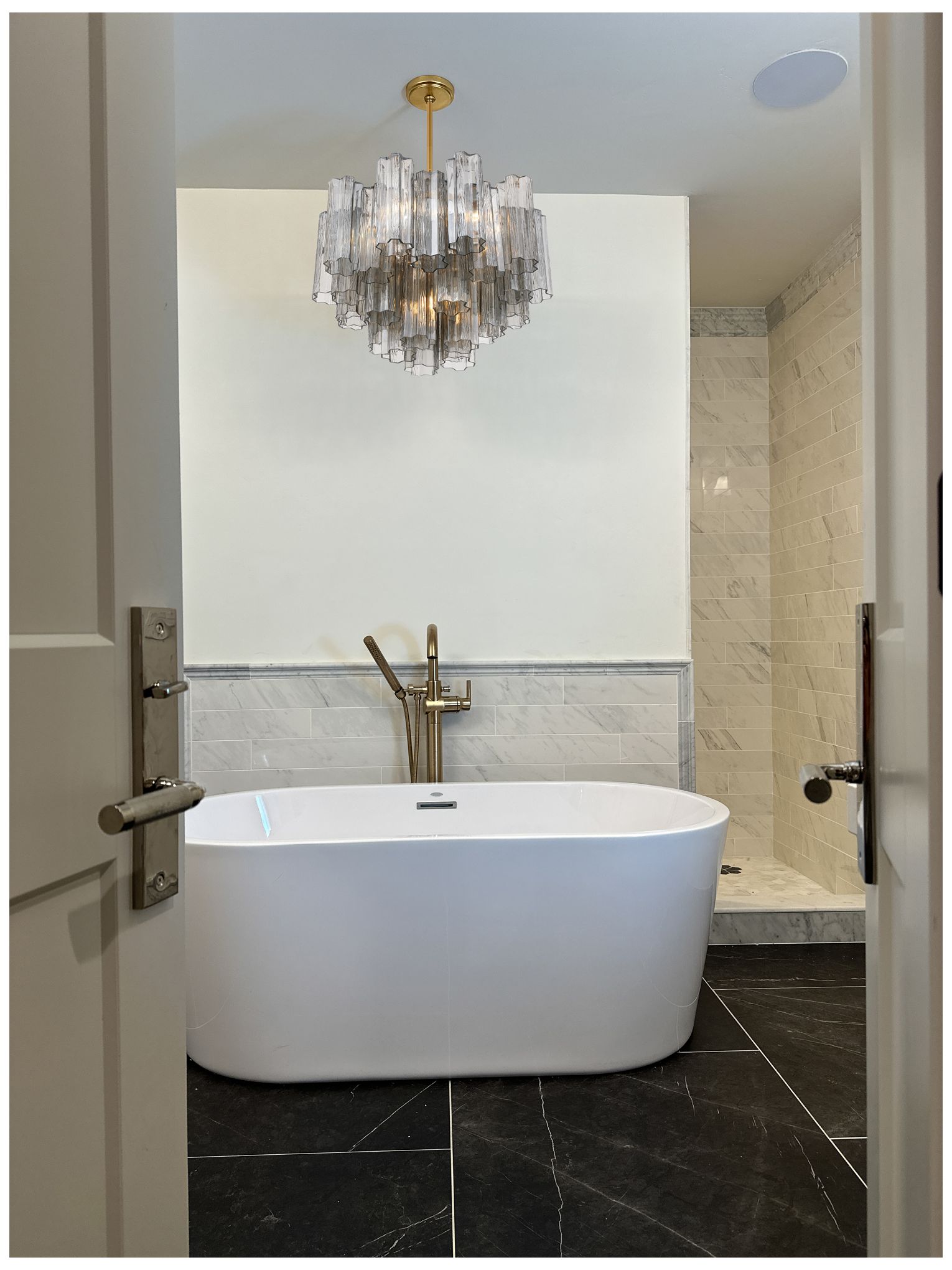 Image 6 Addis 9 Light Aged Brass Chandelier more views