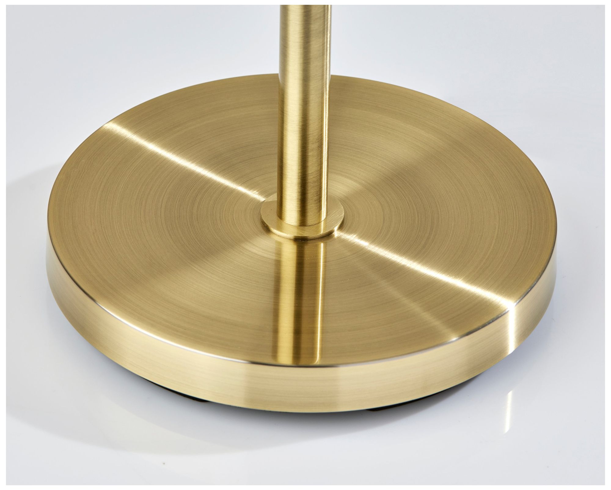 Adesso Zane LED Floor Lamp w. Smart Switch - Antique Brass