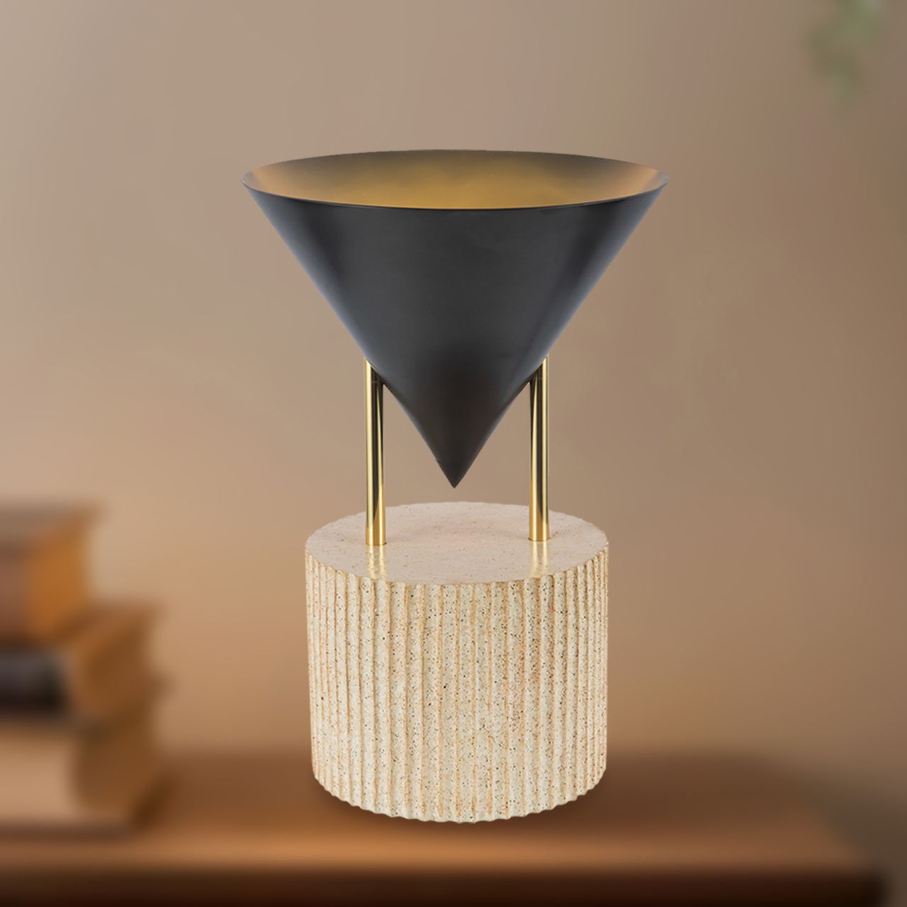 Alora Versus Black Collection