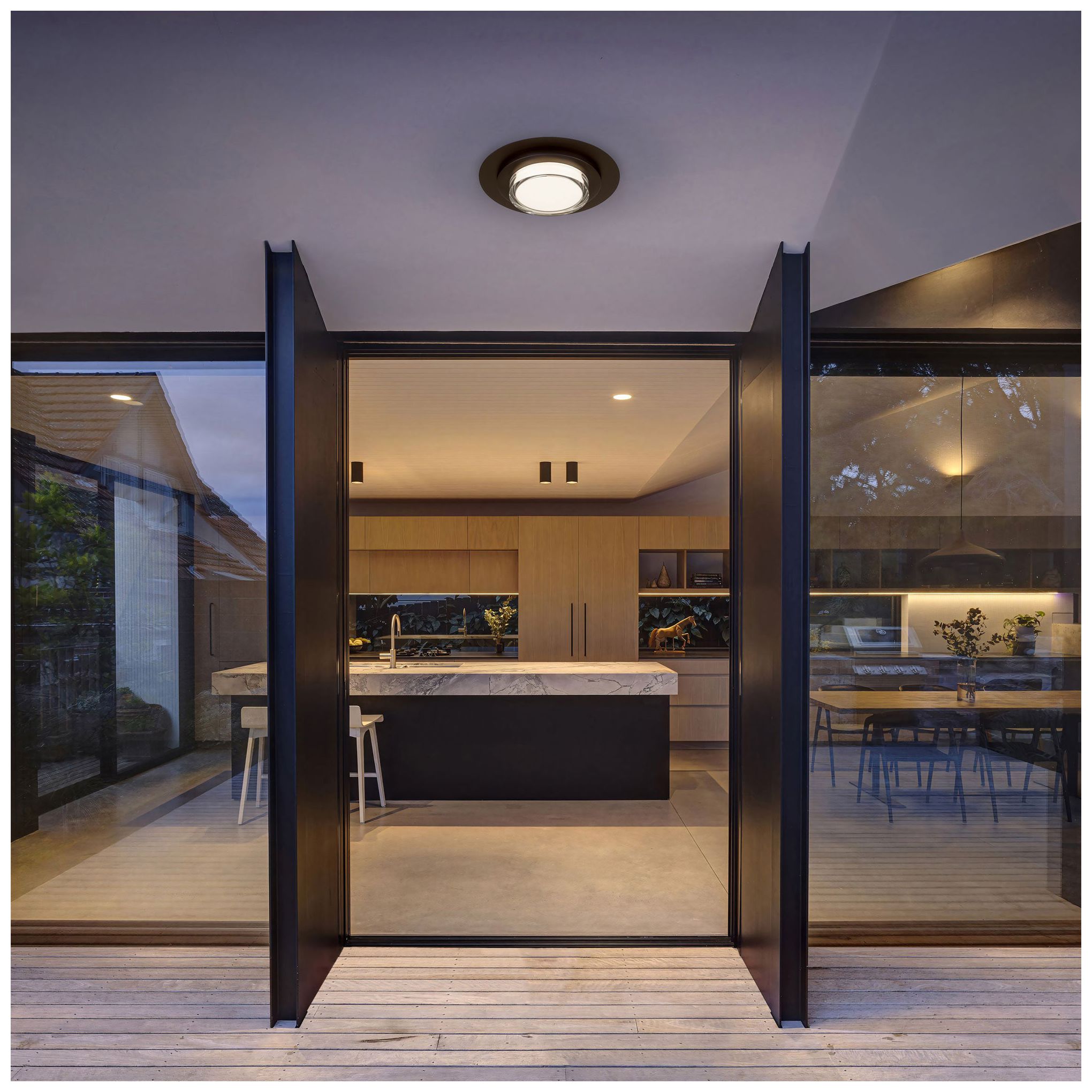 Alteck Plate Round 16" Sand Black LED Flush Mount