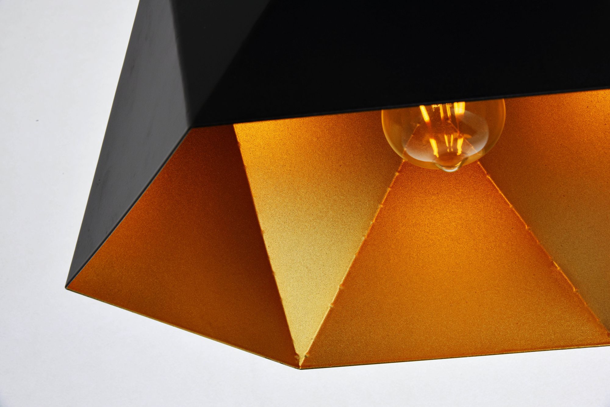 Arden Collection Pendant D15.0" H9.6 Lt:1 Black And Gold Finish