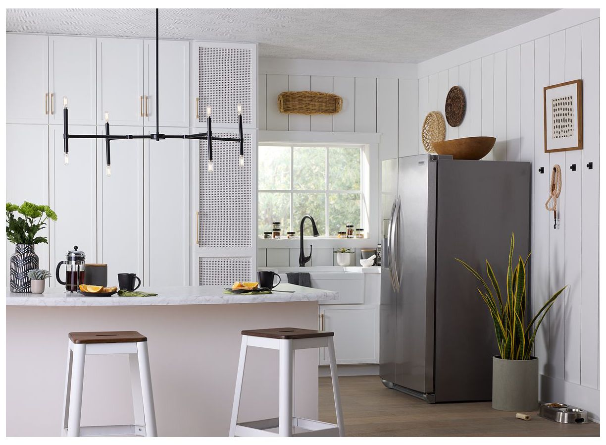 Image 2 Arya Collection Eight-Light Linear Chandelier more views