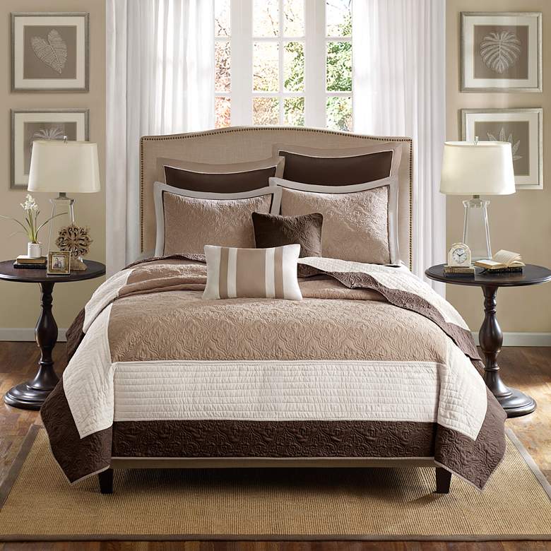 Image 2 Attingham Beige Pieced Full/Queen 7-Piece Coverlet Set