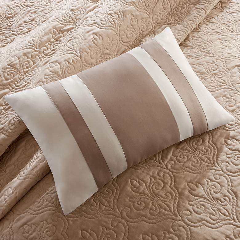 Image 4 Attingham Beige Pieced Full/Queen 7-Piece Coverlet Set more views