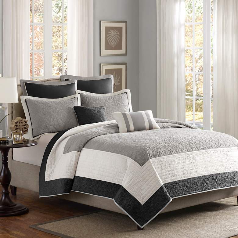 Image 1 Attingham Black Pieced Full/Queen 7-Piece Coverlet Set