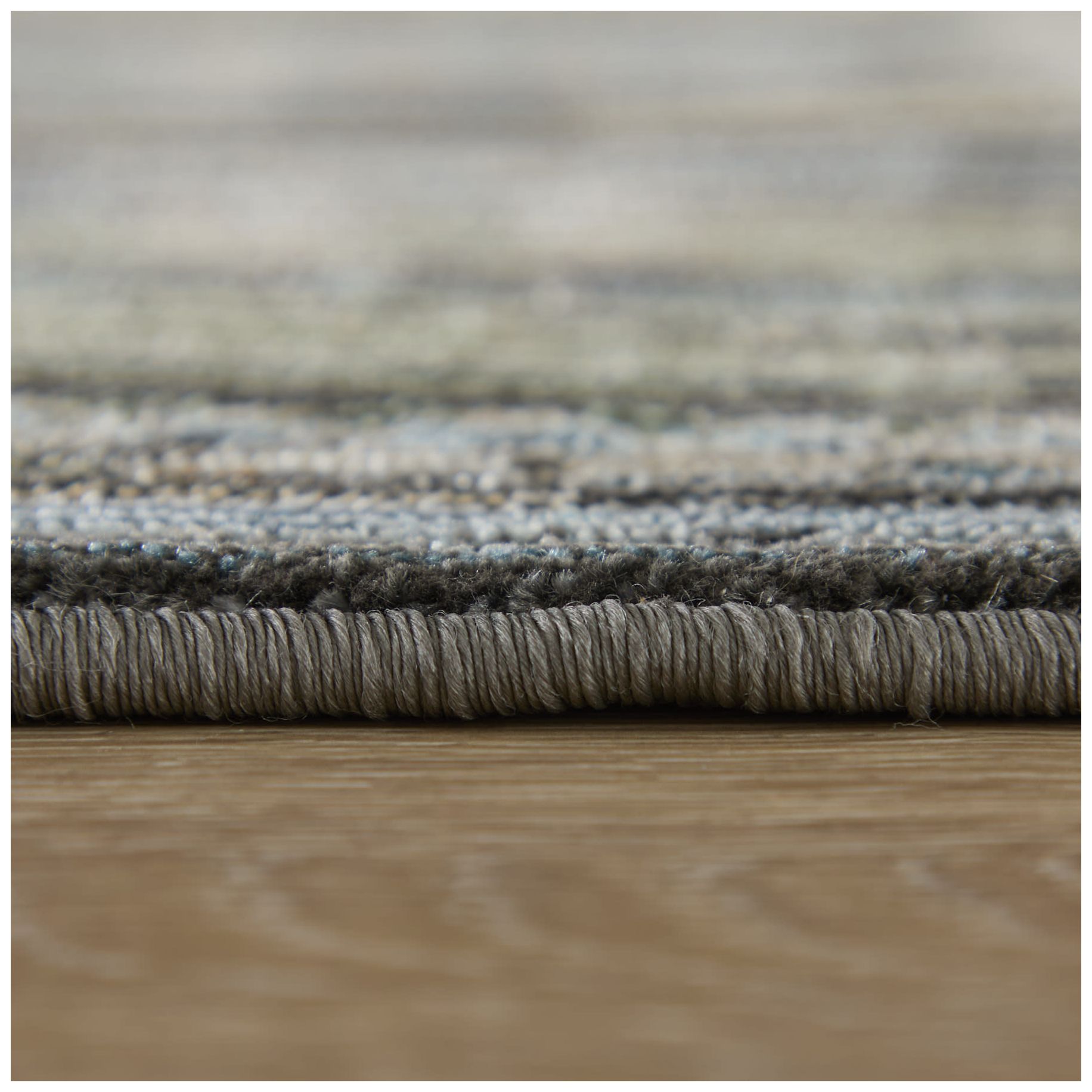 Augustine Medallion Indoor Green Area Rug 39U0F 5' x 7'-6"